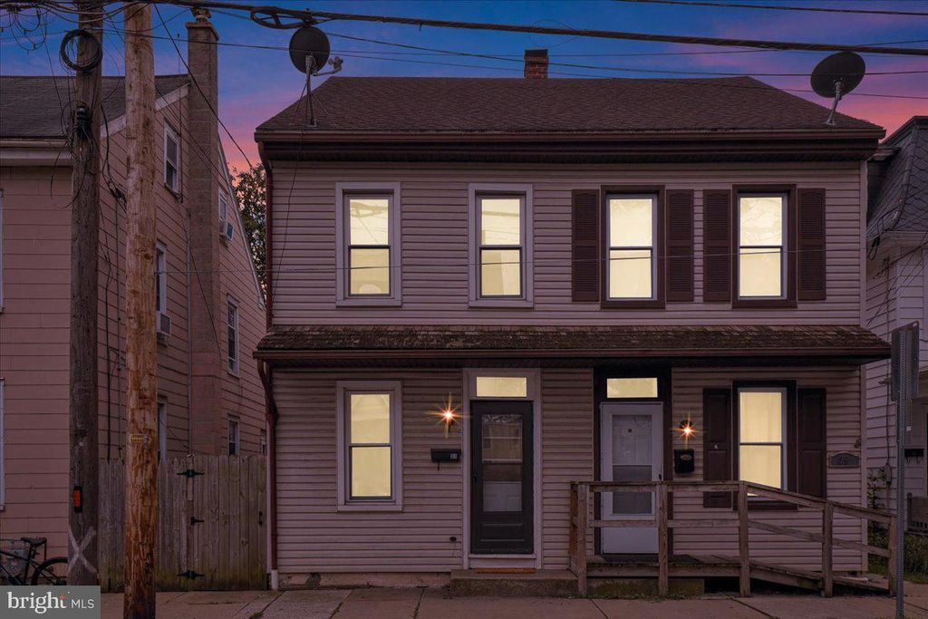 Photo of 37 W Ferdinand Street, MANHEIM, PA 17545 (MLS # PALA2074984)
