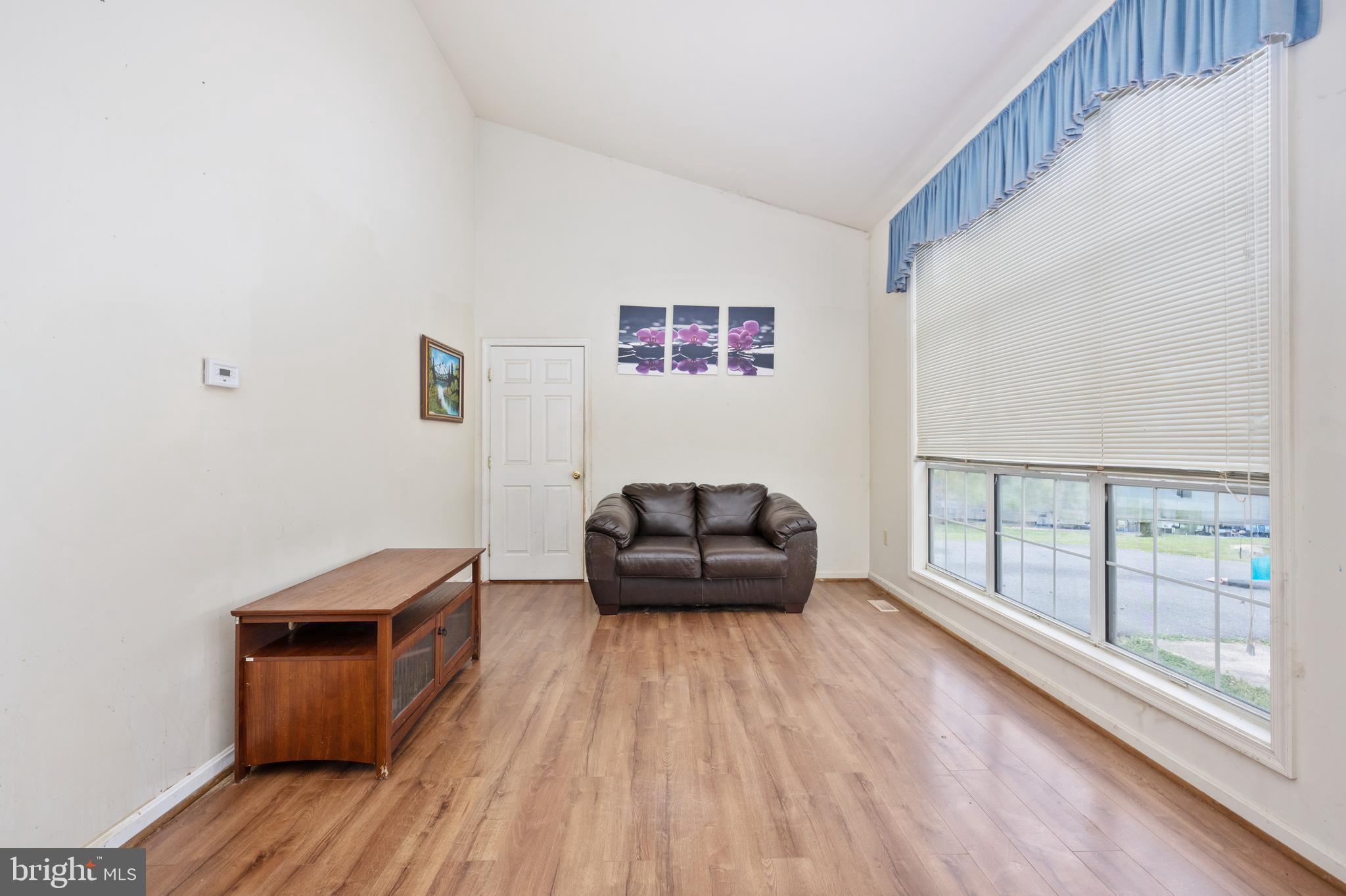 DEVON GREEN - Residential