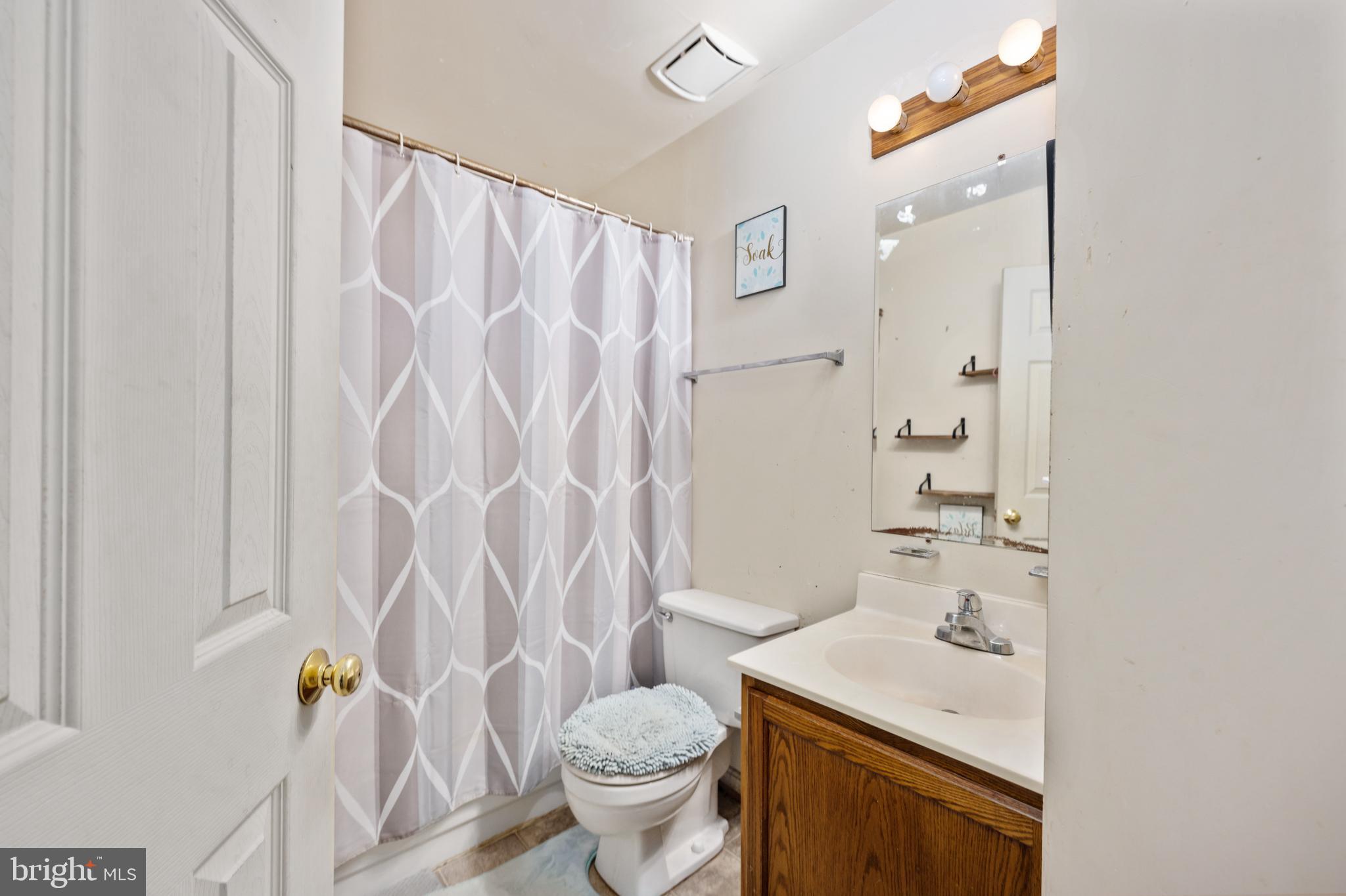 DEVON GREEN - Residential