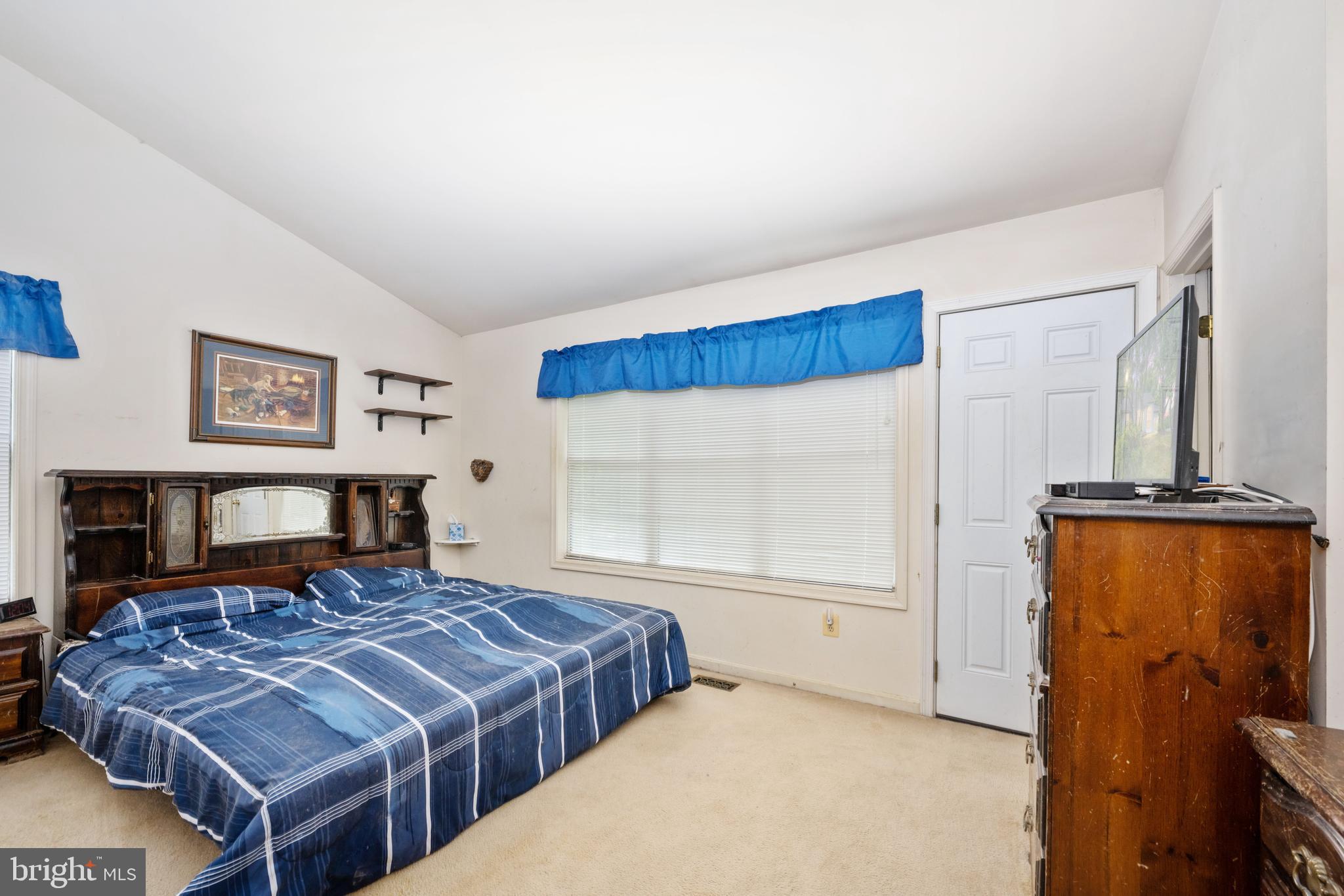 DEVON GREEN - Residential