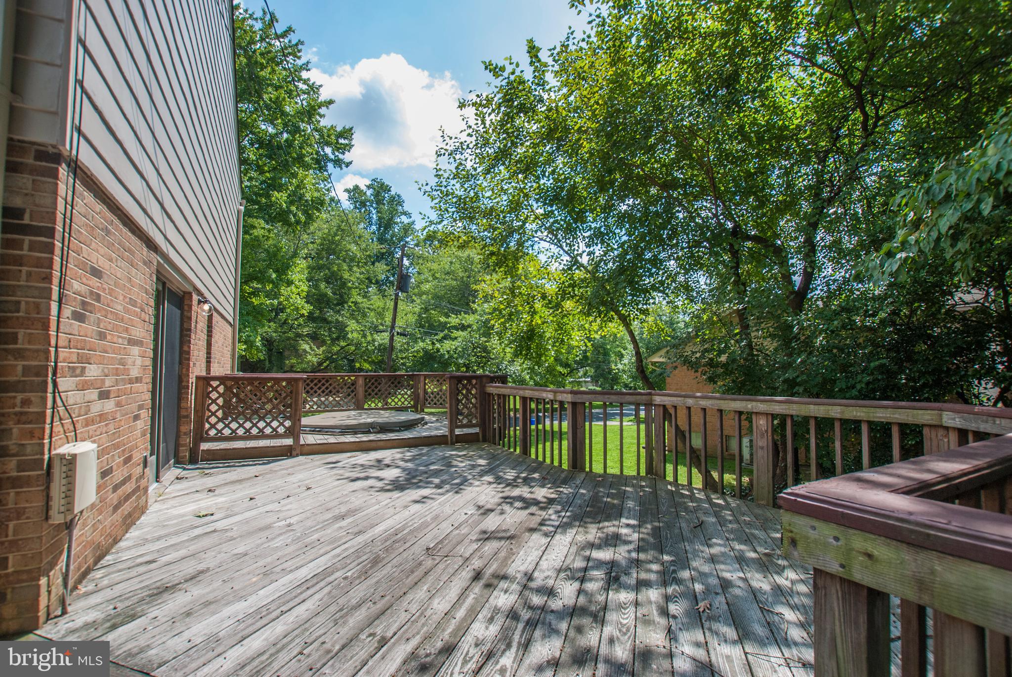 GREEN TREE MANOR - Residential Lease