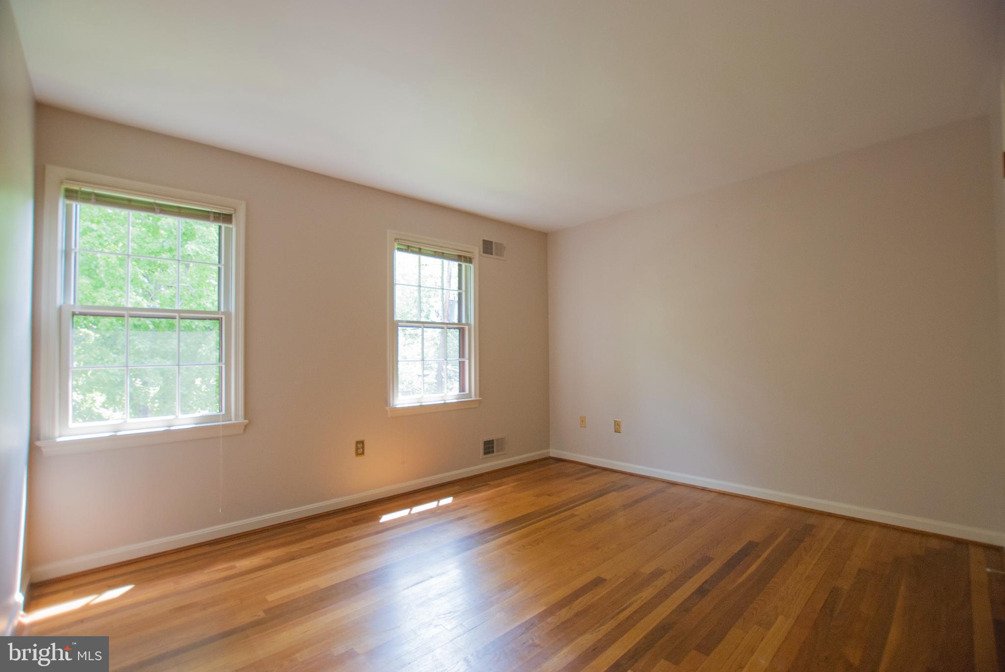 GREEN TREE MANOR - Residential Lease