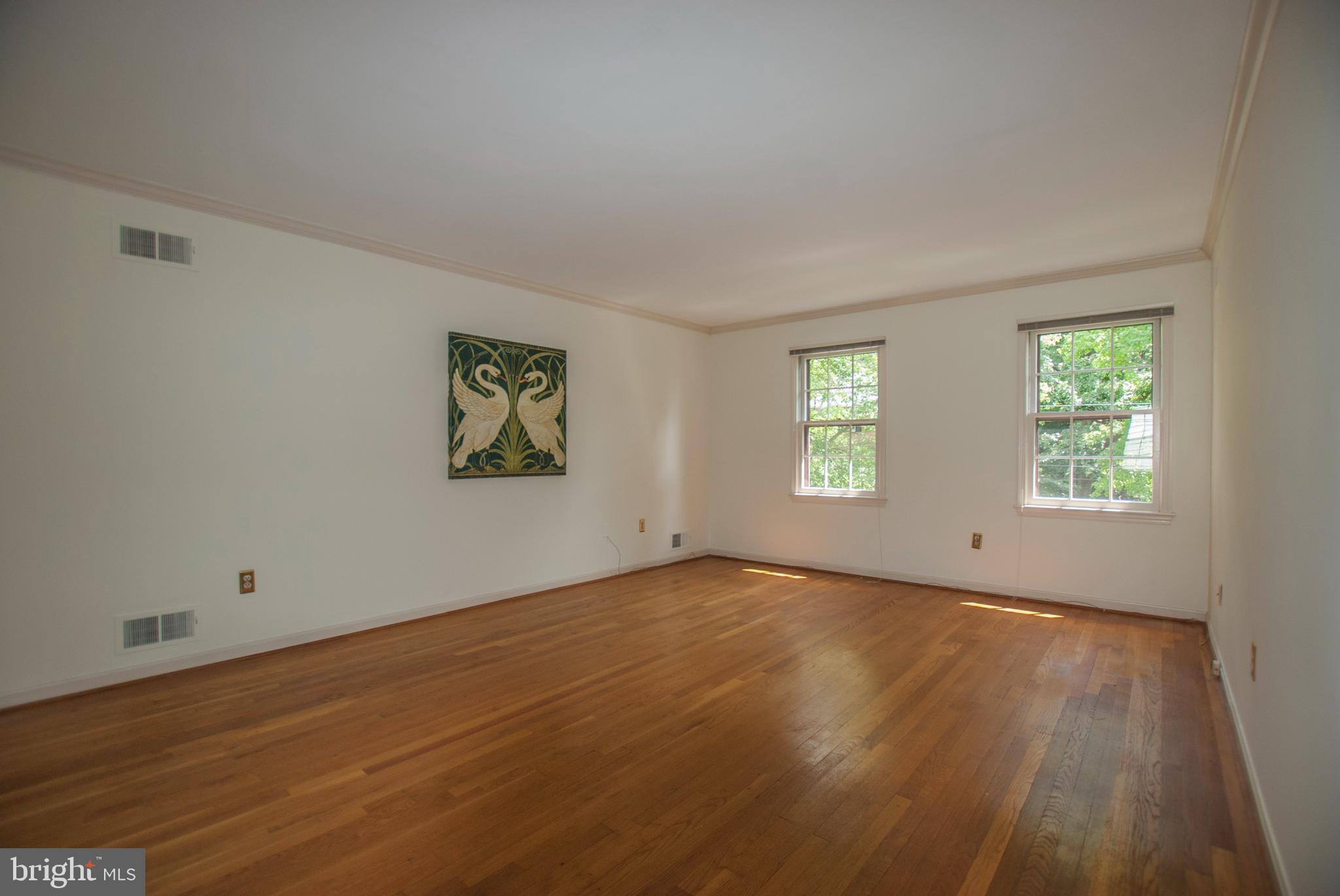 GREEN TREE MANOR - Residential Lease