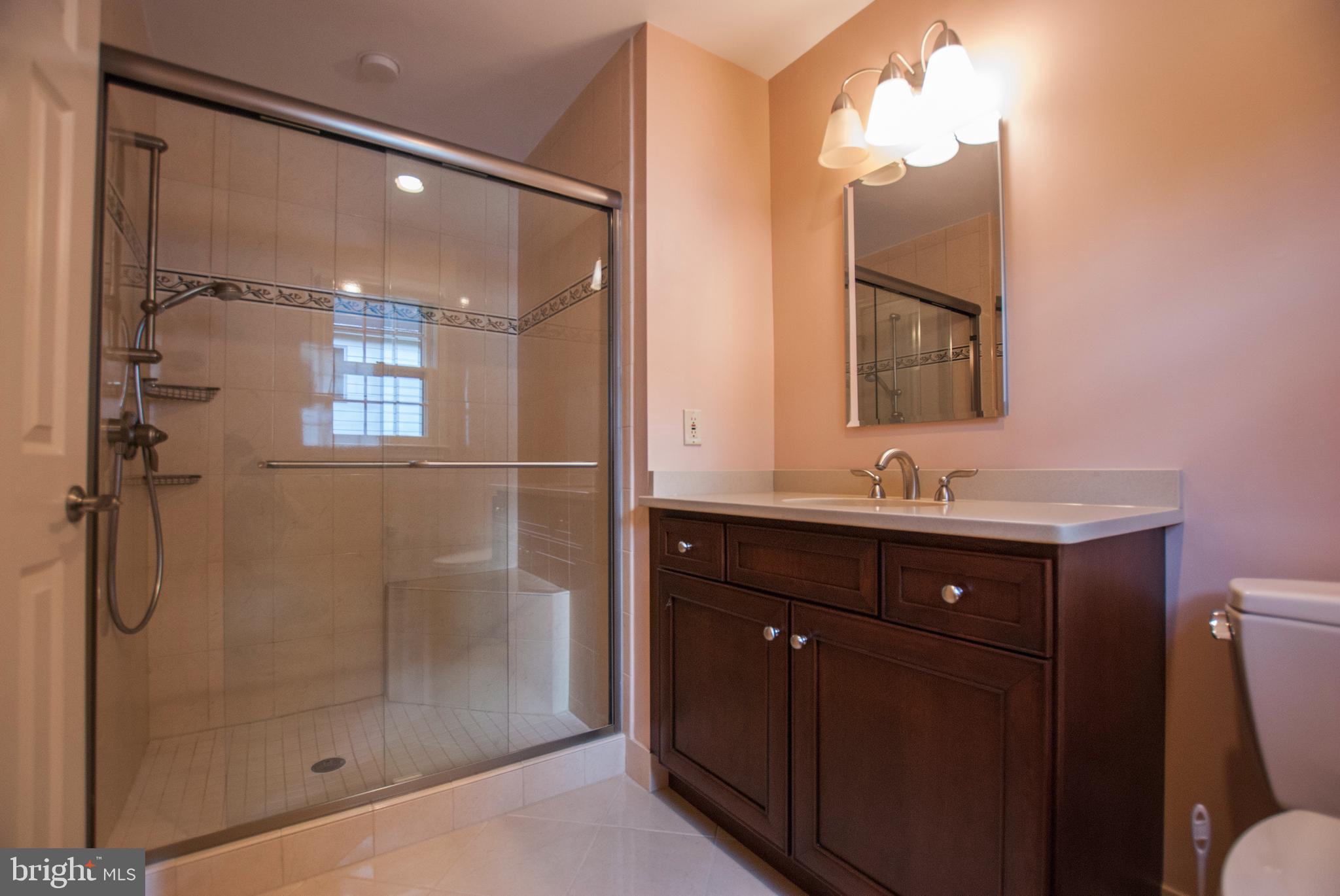 GREEN TREE MANOR - Residential Lease