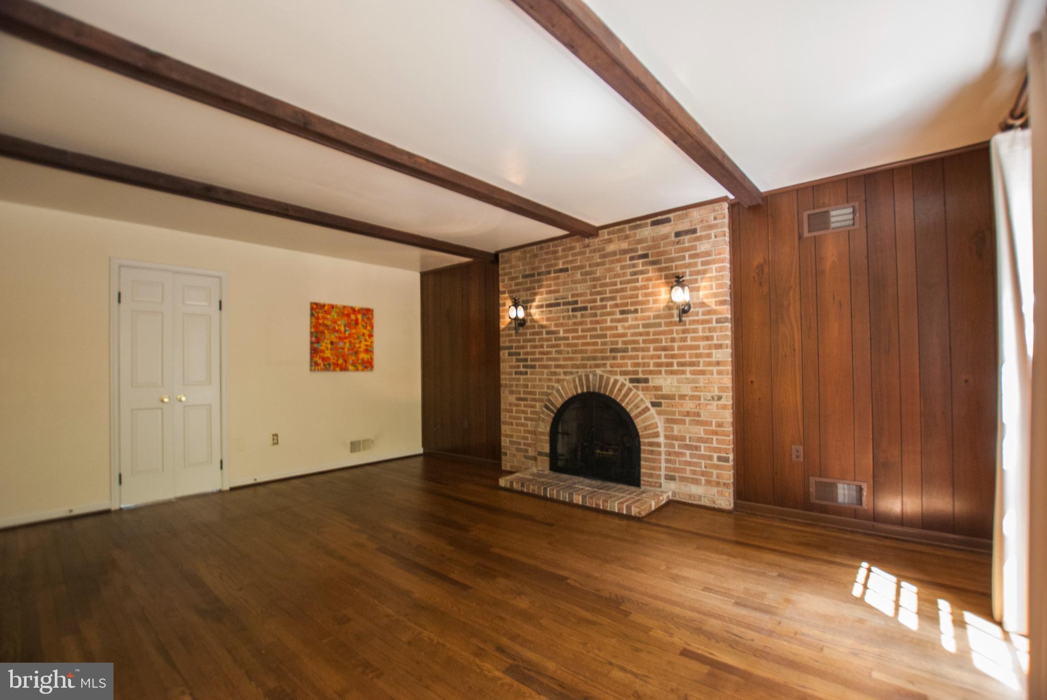 GREEN TREE MANOR - Residential Lease