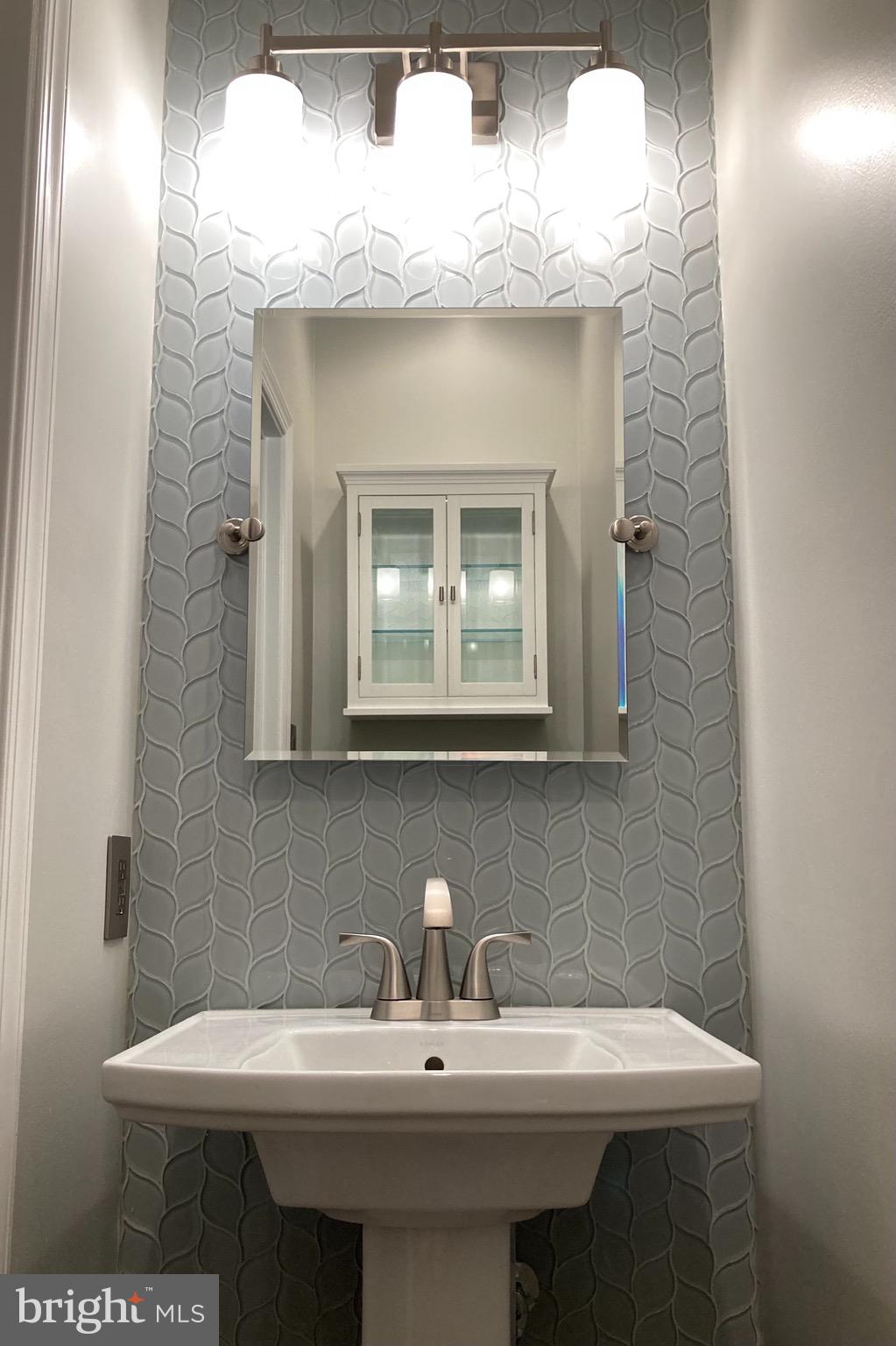 RANDOM HILLS LAND BAY - Residential