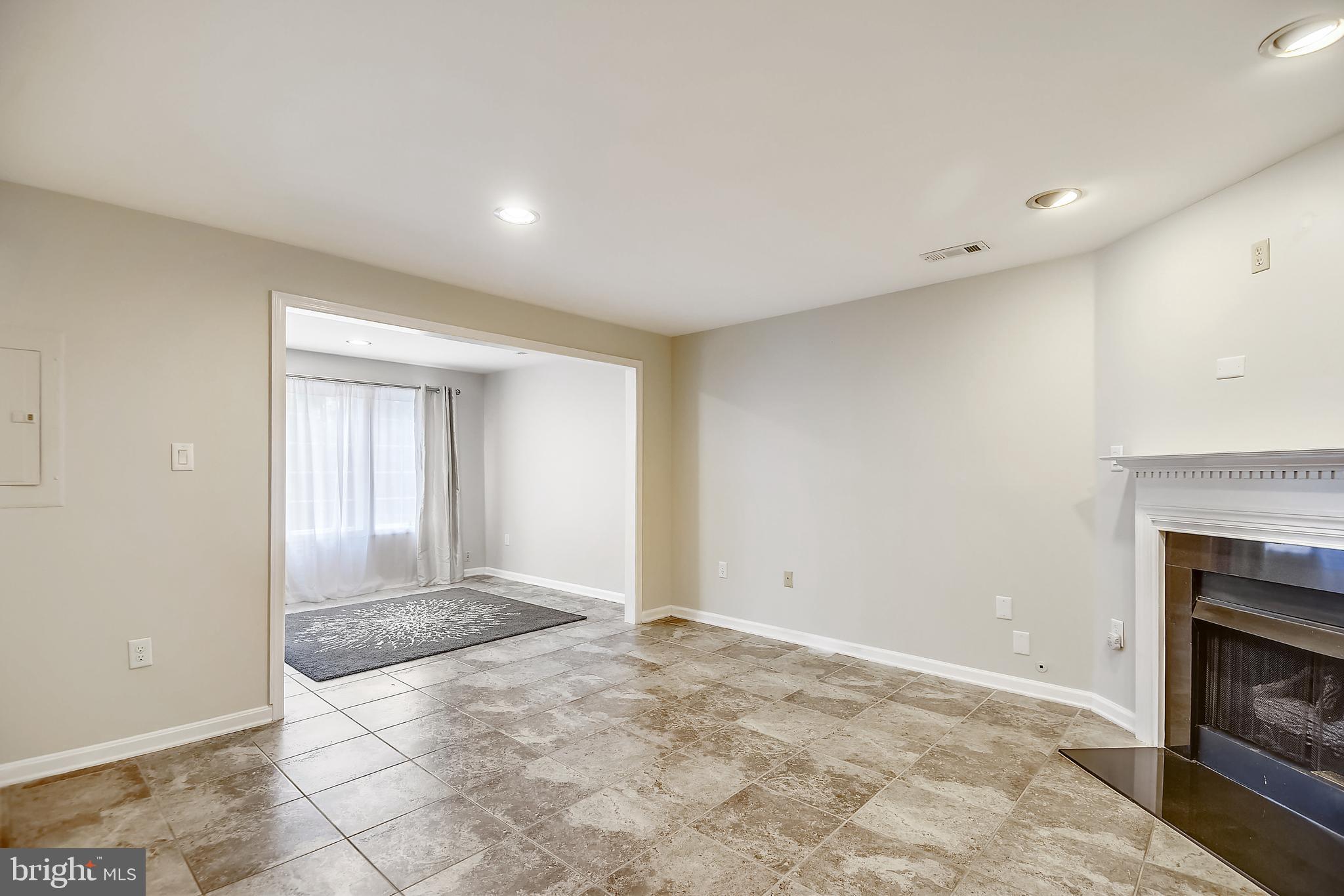 RANDOM HILLS LAND BAY - Residential