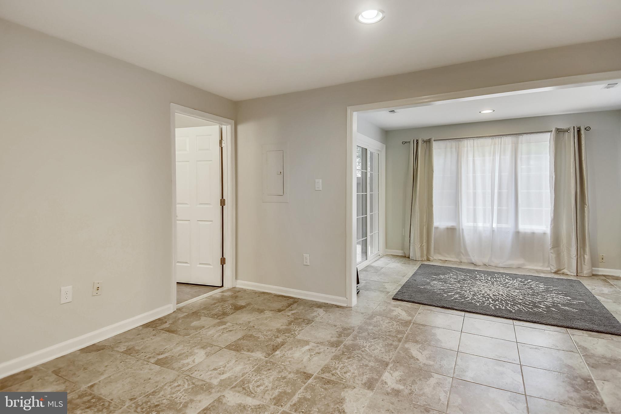 RANDOM HILLS LAND BAY - Residential