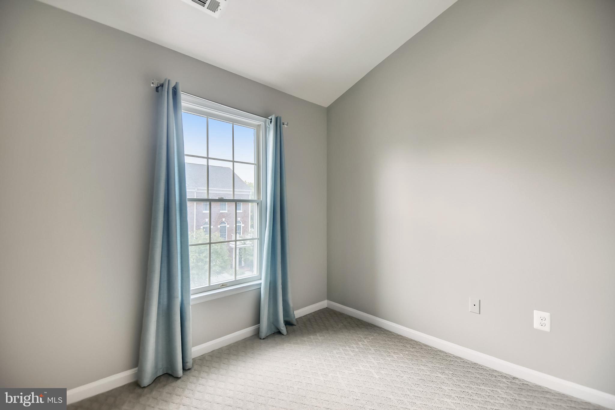 RANDOM HILLS LAND BAY - Residential