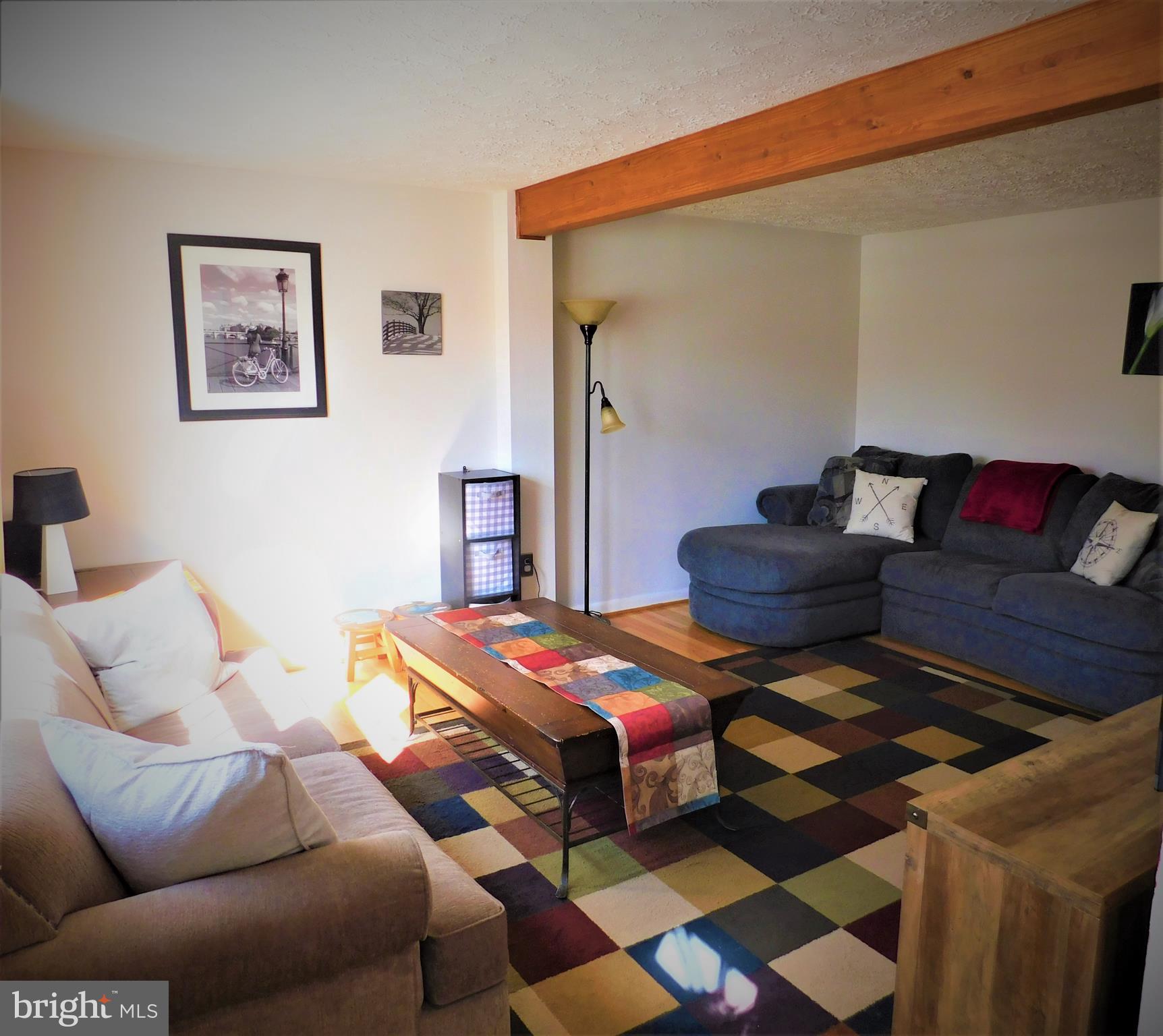 QUEEN ANNE VILLAGE - Residential