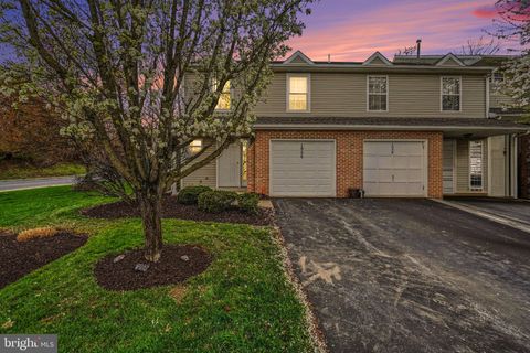 1936 DAYBREAK CIRCLE HARRISBURG PA 17110