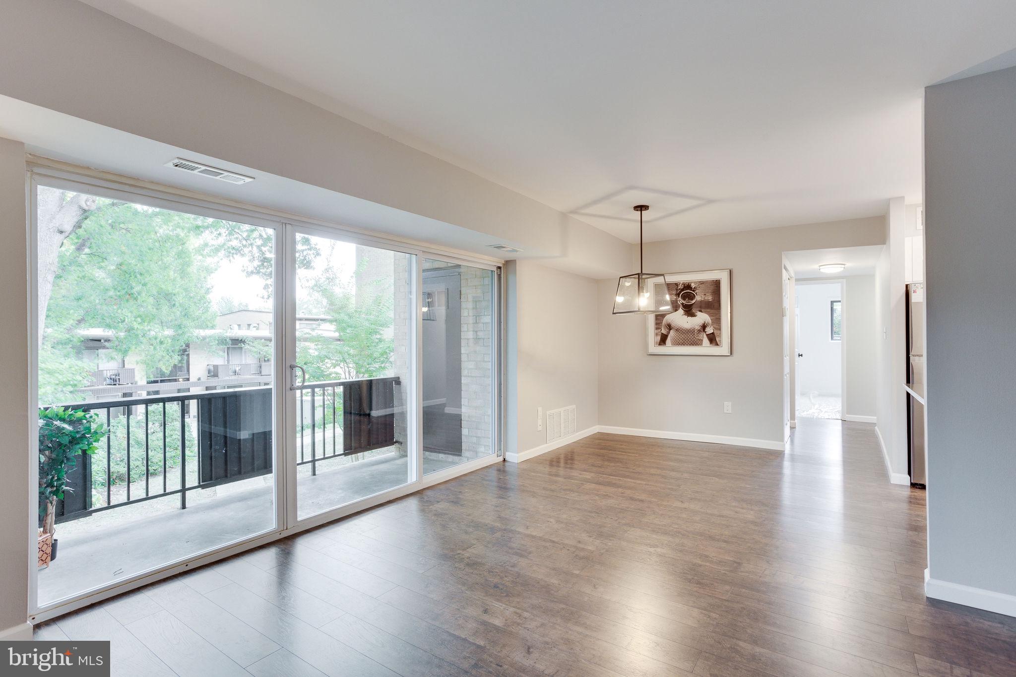 MCLEAN HILLS - Residential