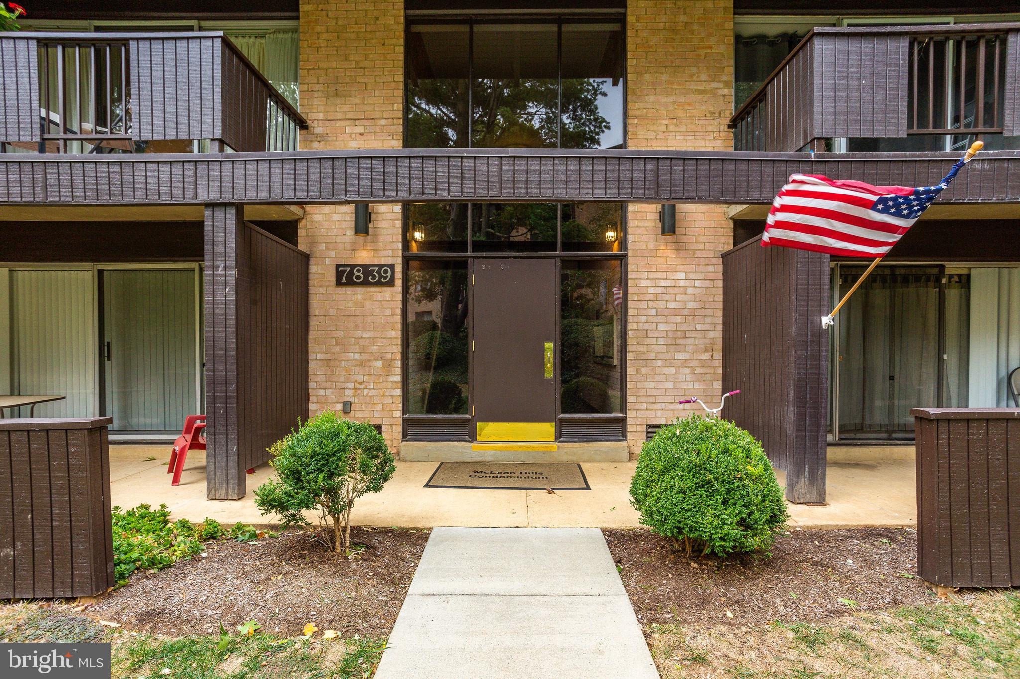 MCLEAN HILLS - Residential