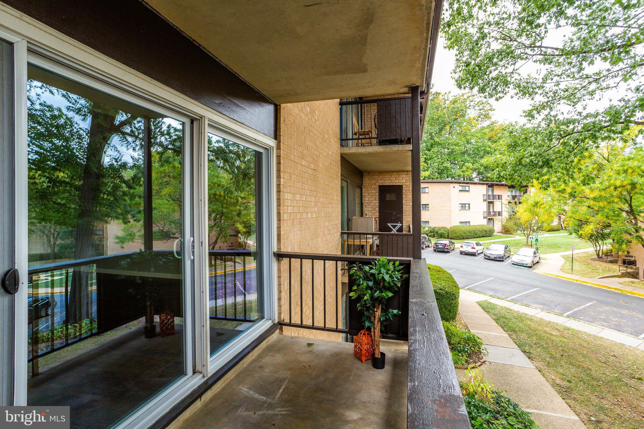 MCLEAN HILLS - Residential