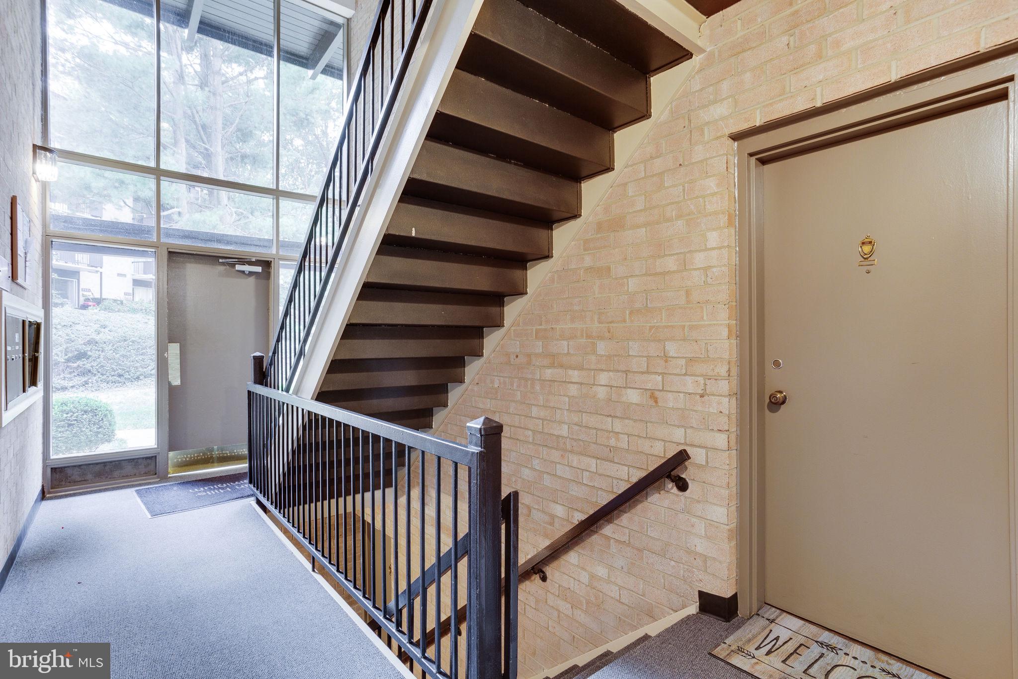 MCLEAN HILLS - Residential