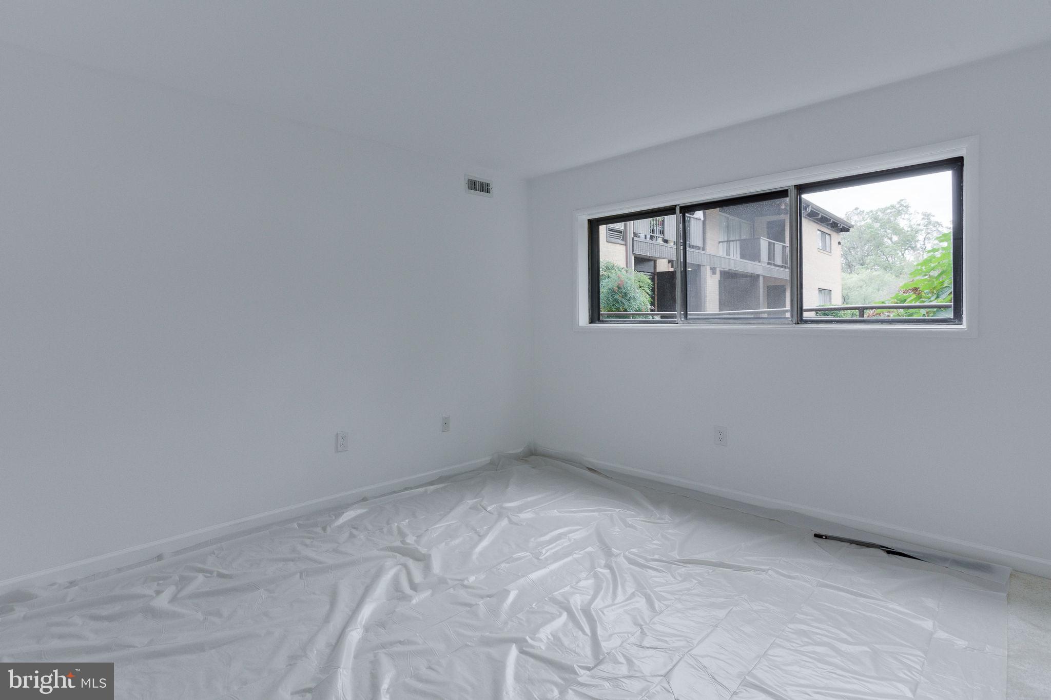 MCLEAN HILLS - Residential