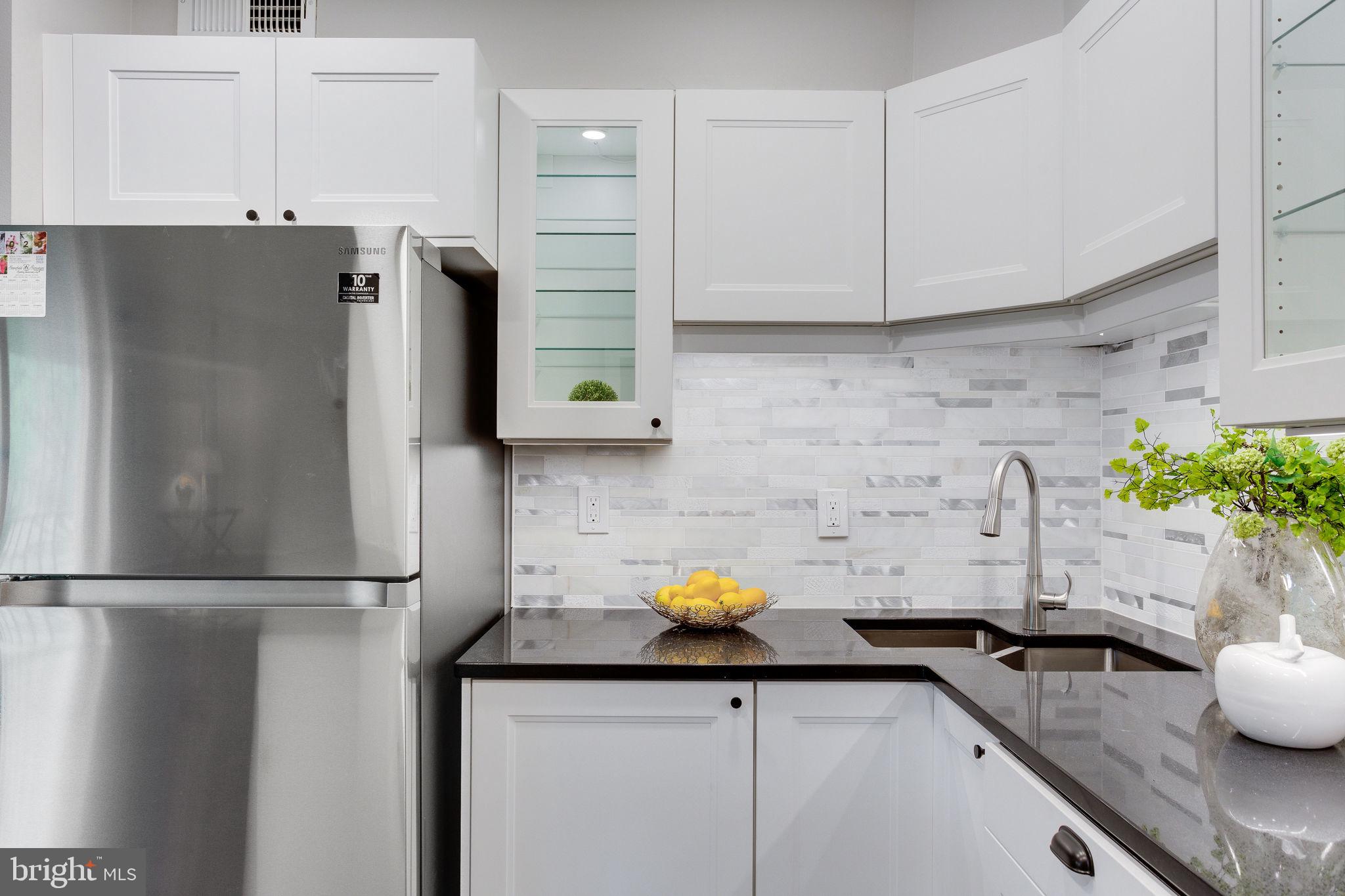 MCLEAN HILLS - Residential