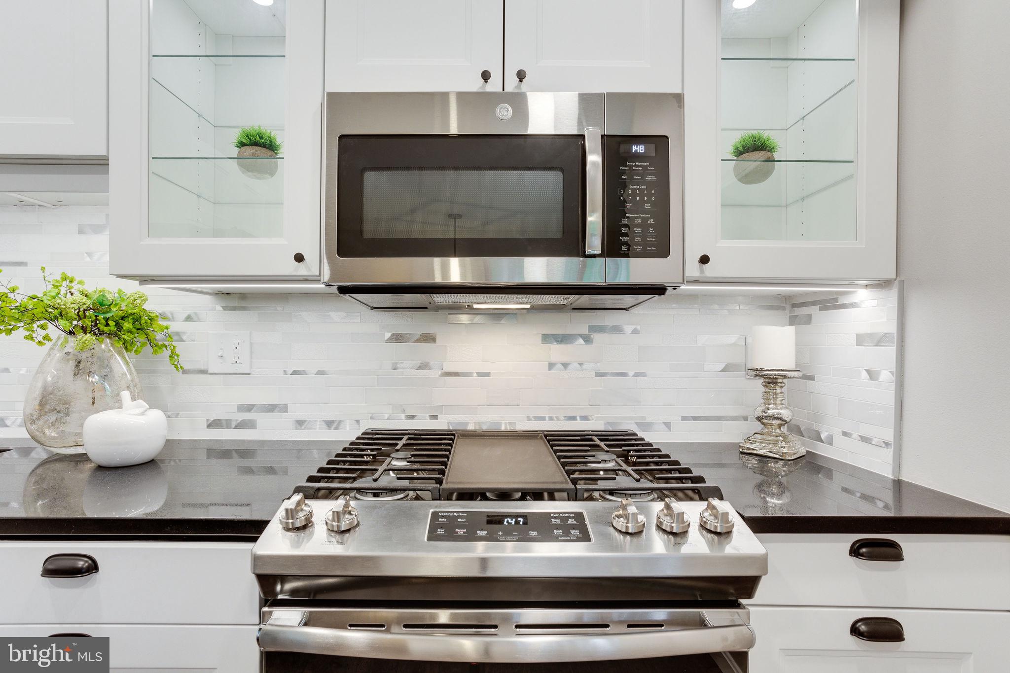 MCLEAN HILLS - Residential