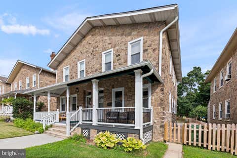 Townhouse For Sale - 431 Renfrew Avenue<br/> Montgomery County, AMBLER, PA 19002