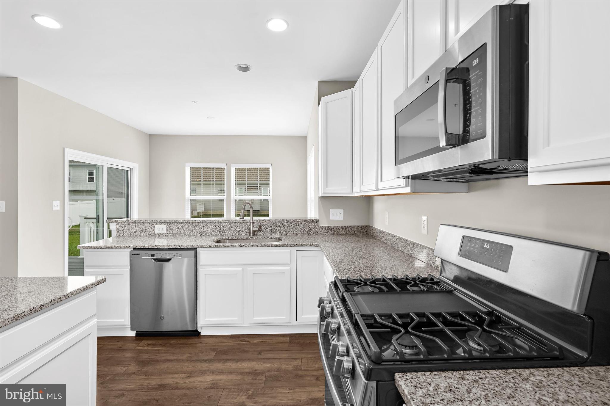 LONG BOAT ESTATES - Residential