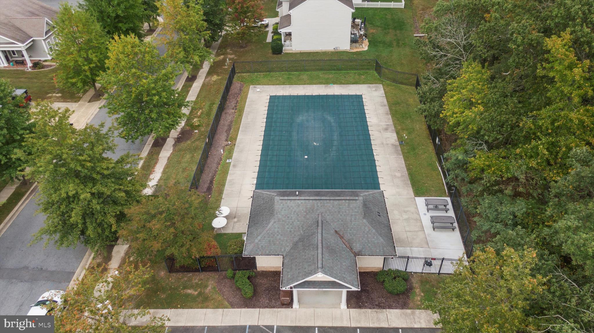 LONG BOAT ESTATES - Residential