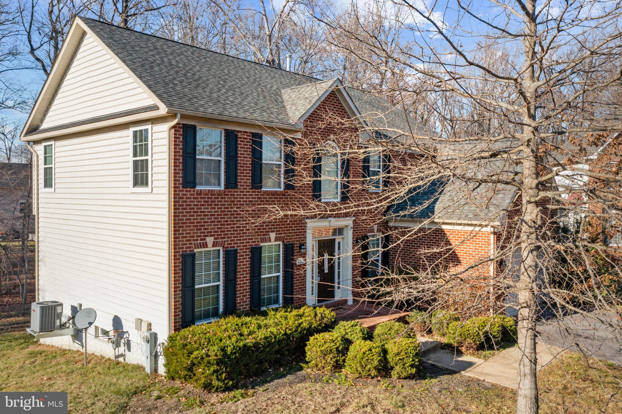 OAK CREEK CLUB - Residential