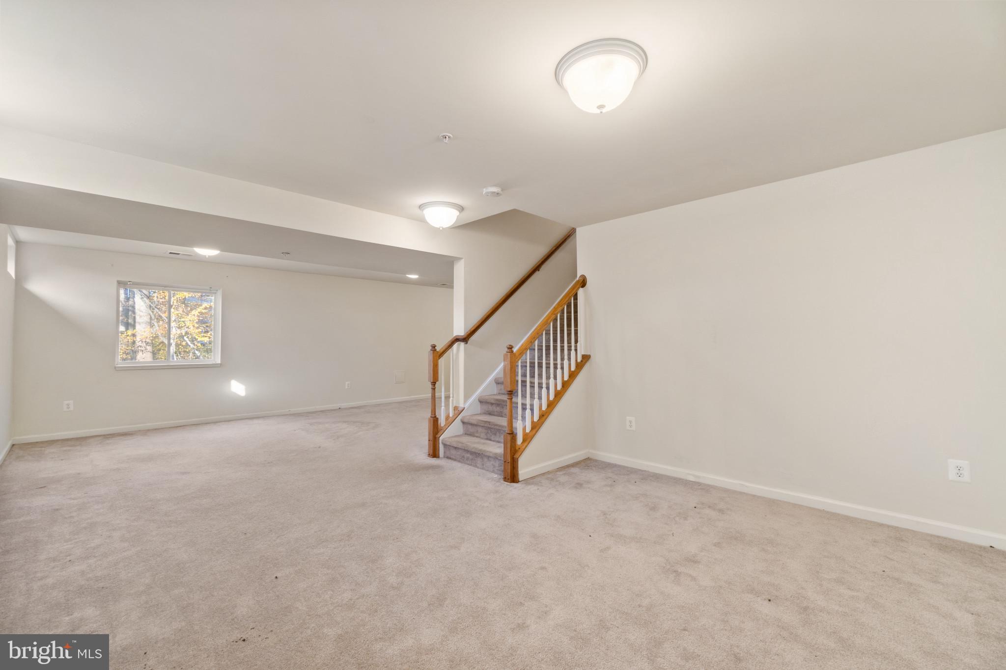 OAK CREEK CLUB - Residential