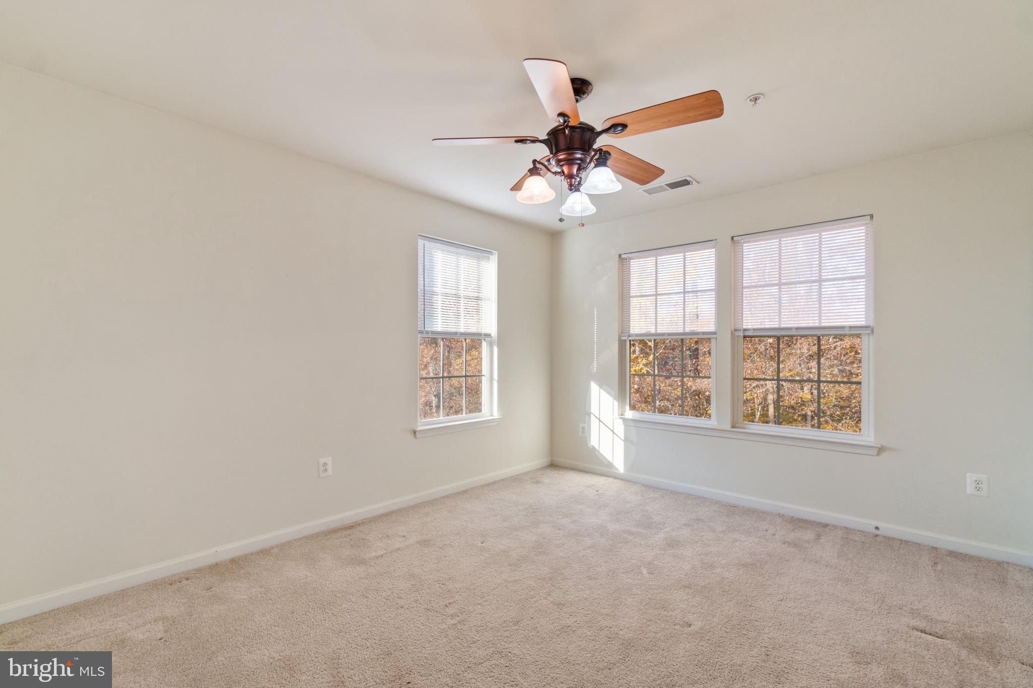 OAK CREEK CLUB - Residential