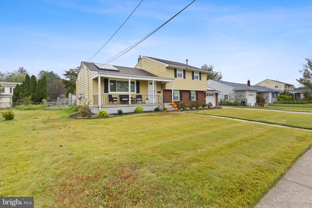 Photo of 9 Ann Marie Drive, HAMILTON, NJ 08610 (MLS # NJME2067036)
