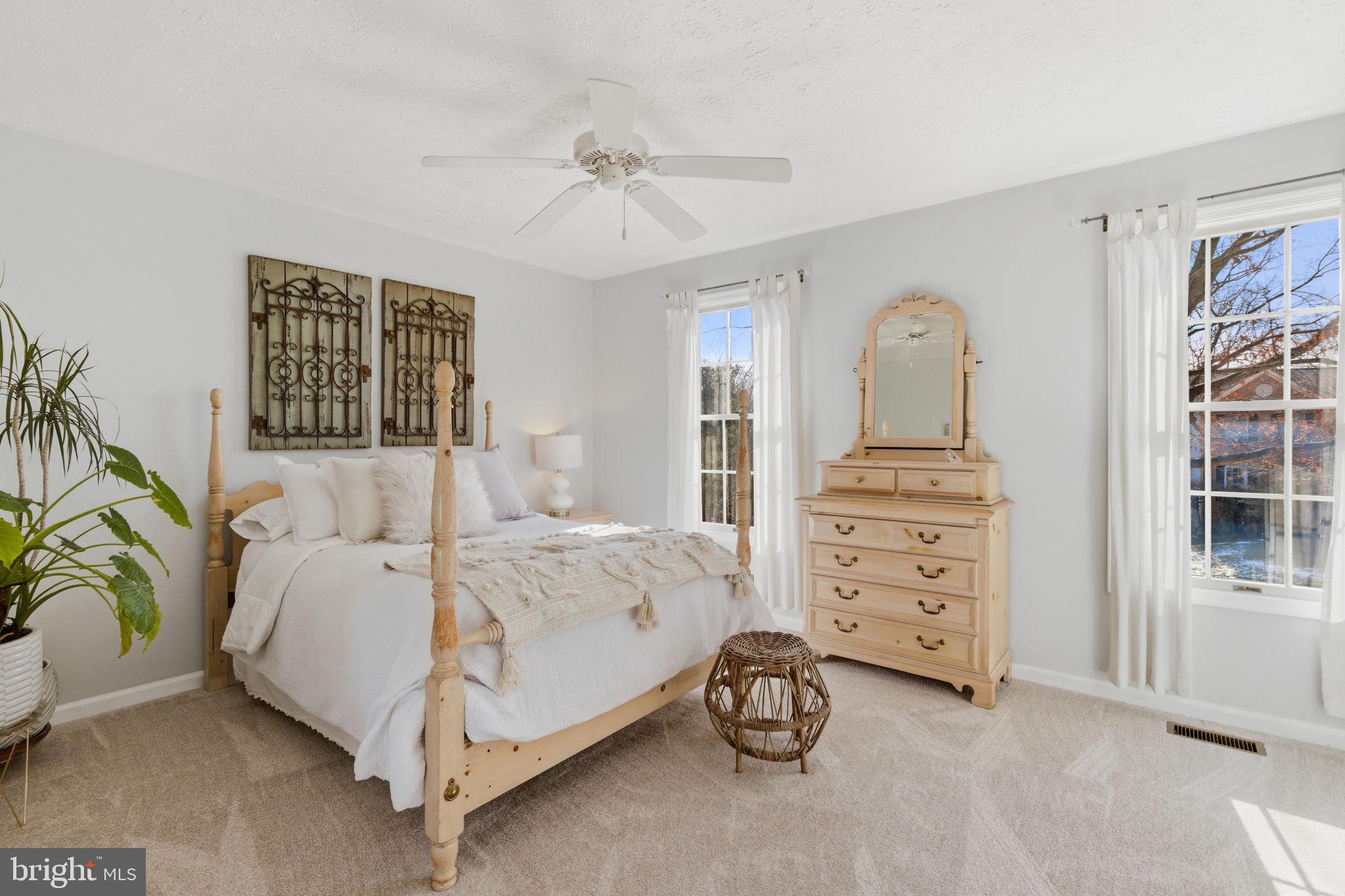 KINGS CHARTER - Residential