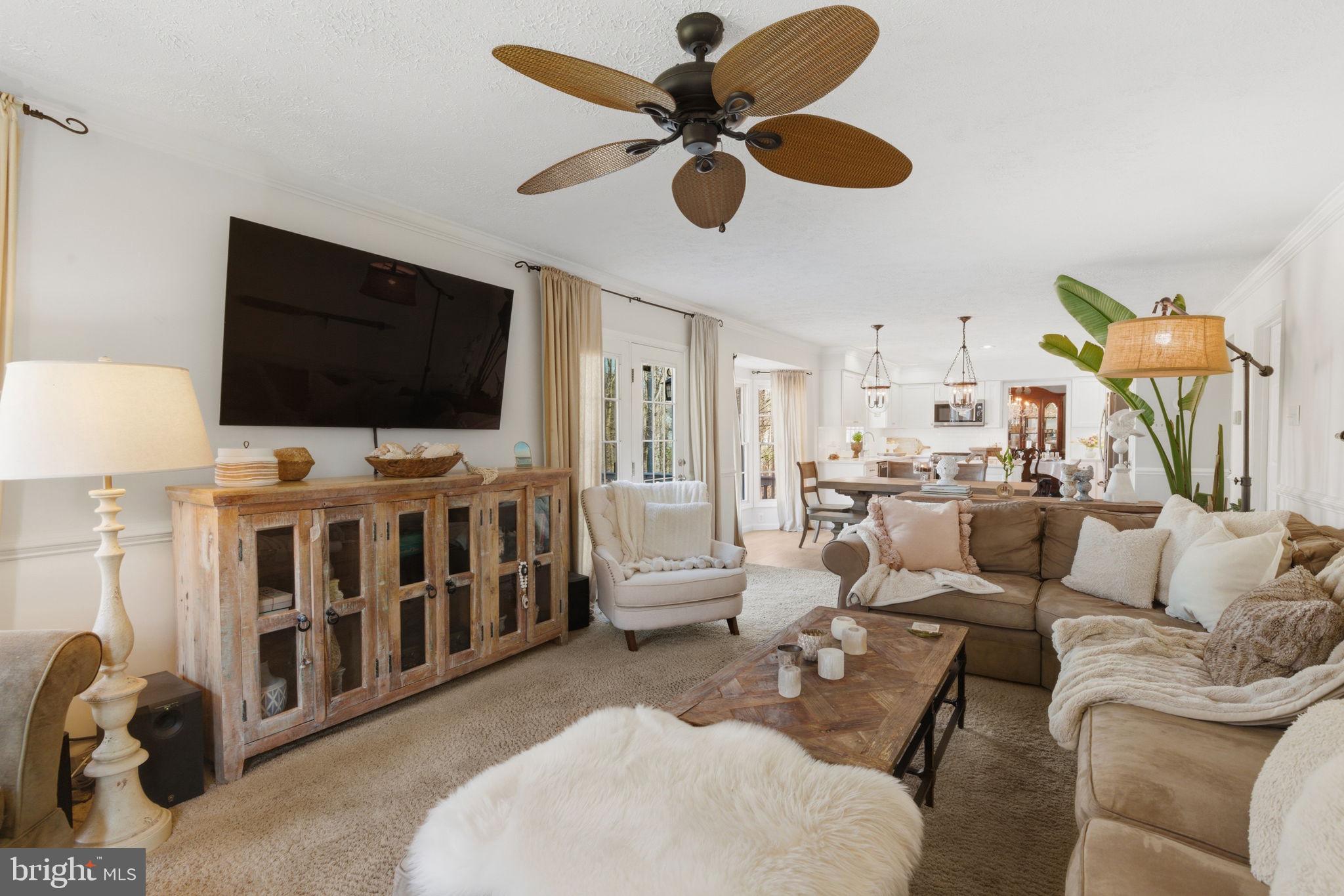 KINGS CHARTER - Residential