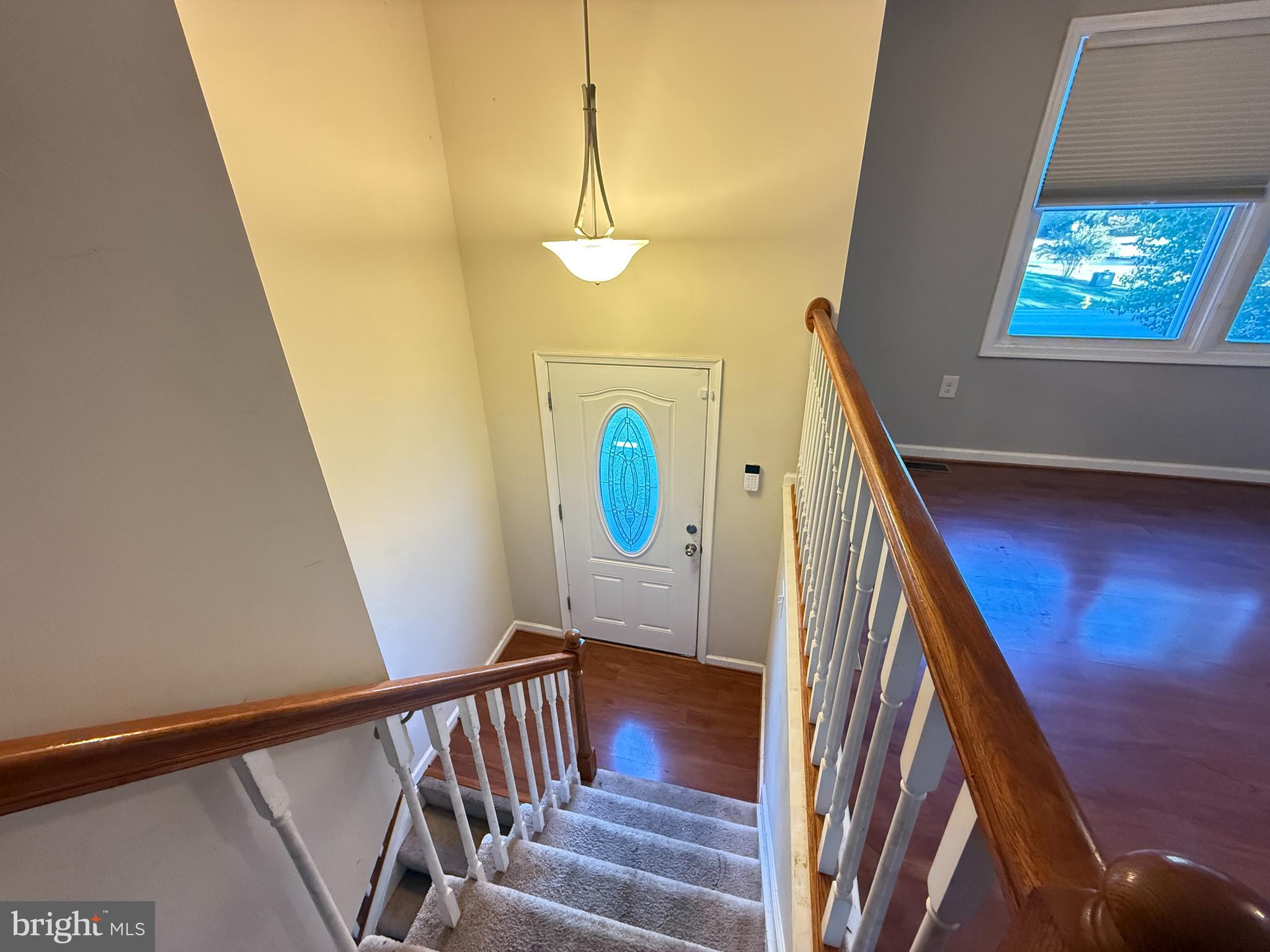 COUNTRY LAKES - Residential