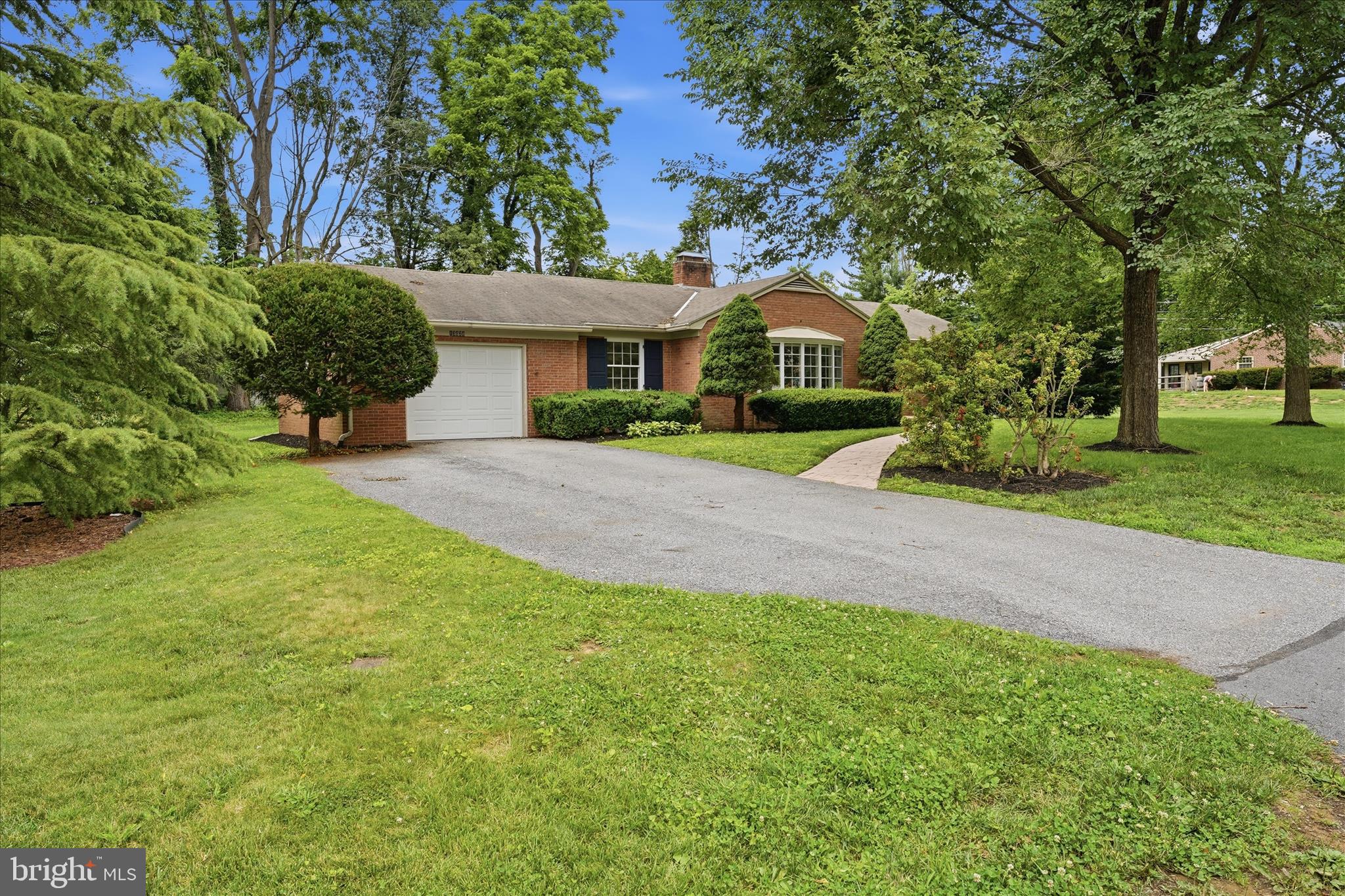 13028 WOODBURN DRIVE