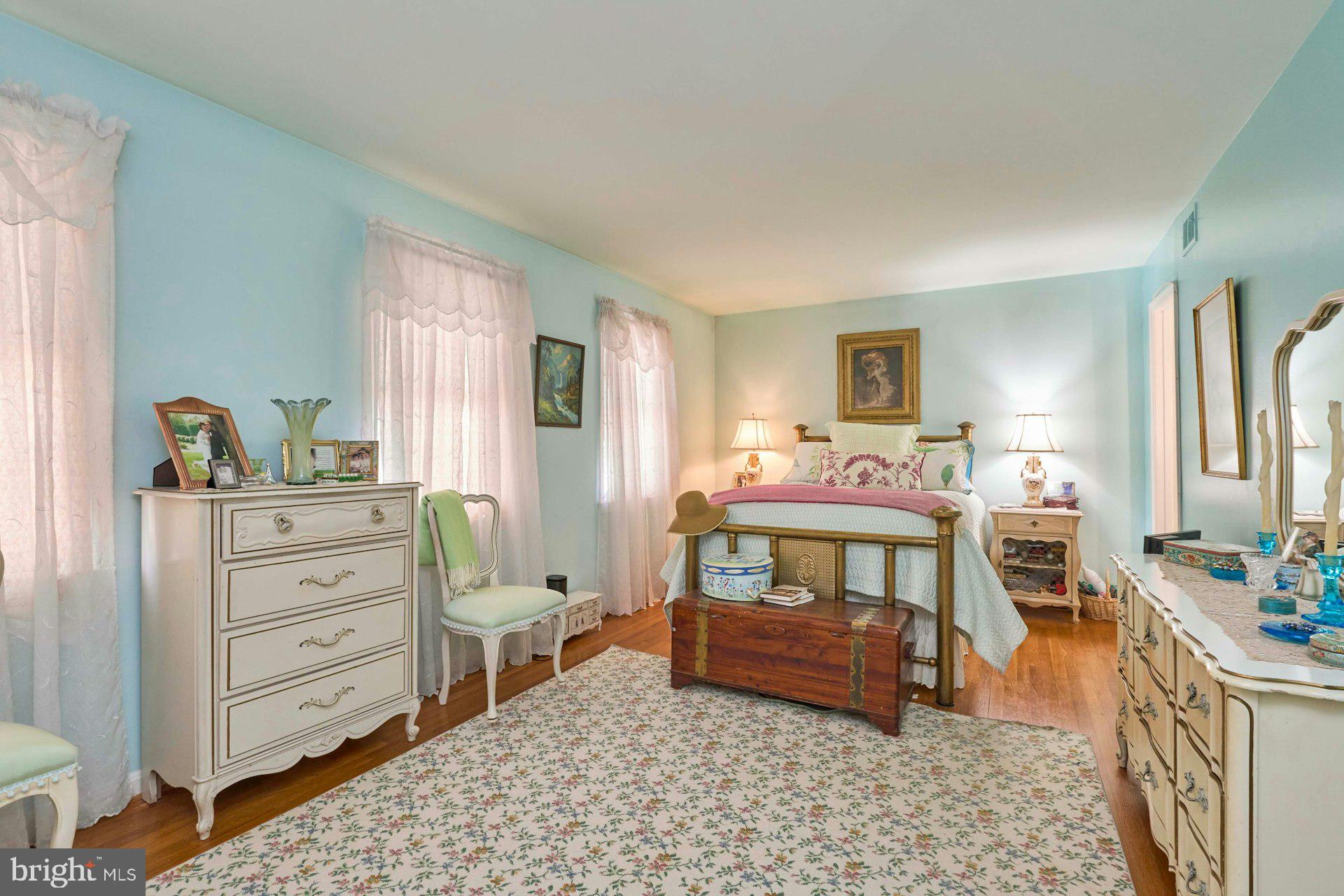 CHEVY CHASE - Residential