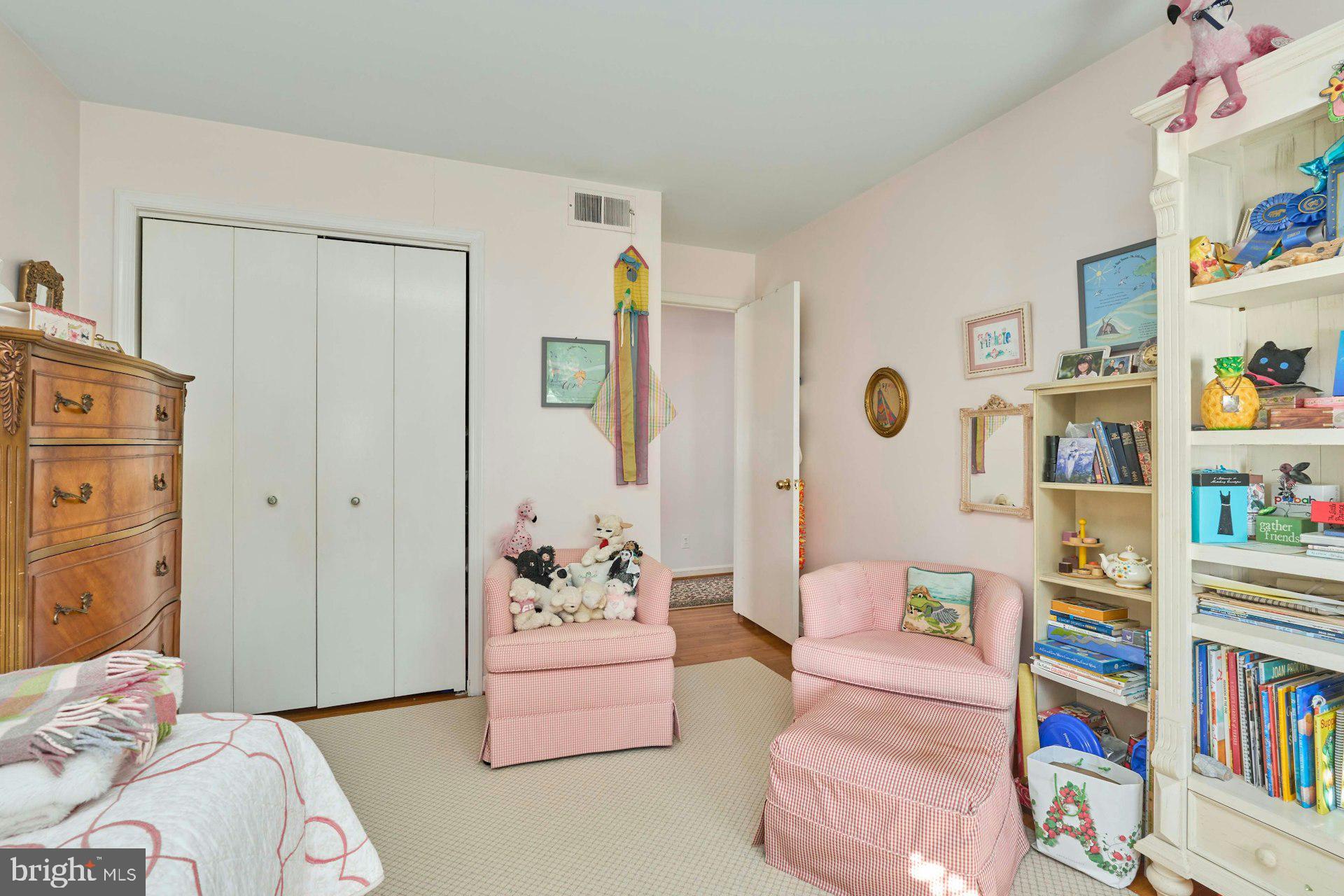 CHEVY CHASE - Residential