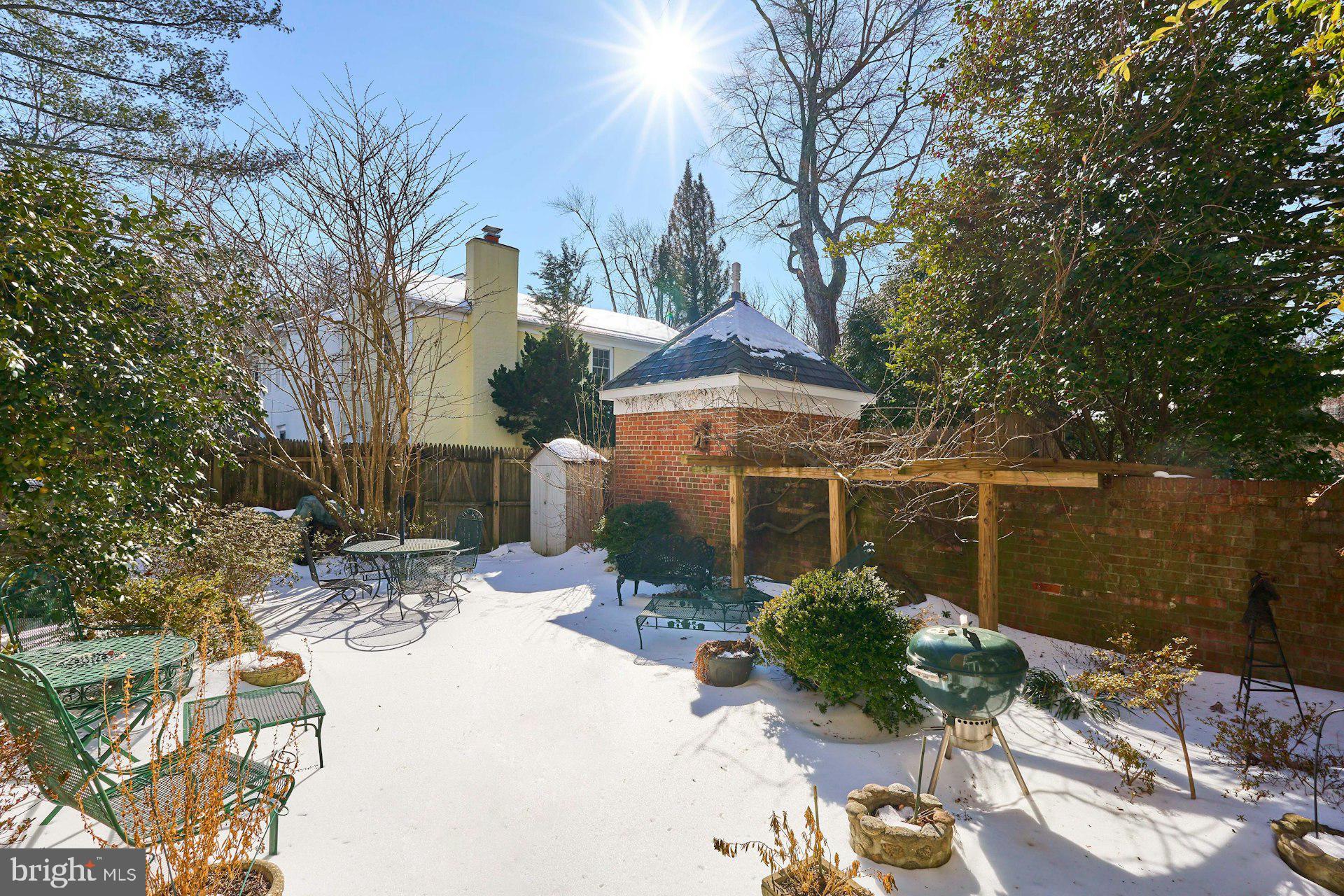 CHEVY CHASE - Residential