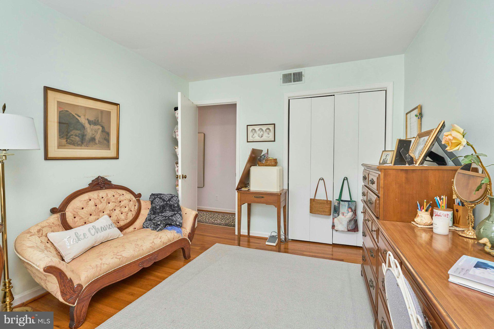 CHEVY CHASE - Residential