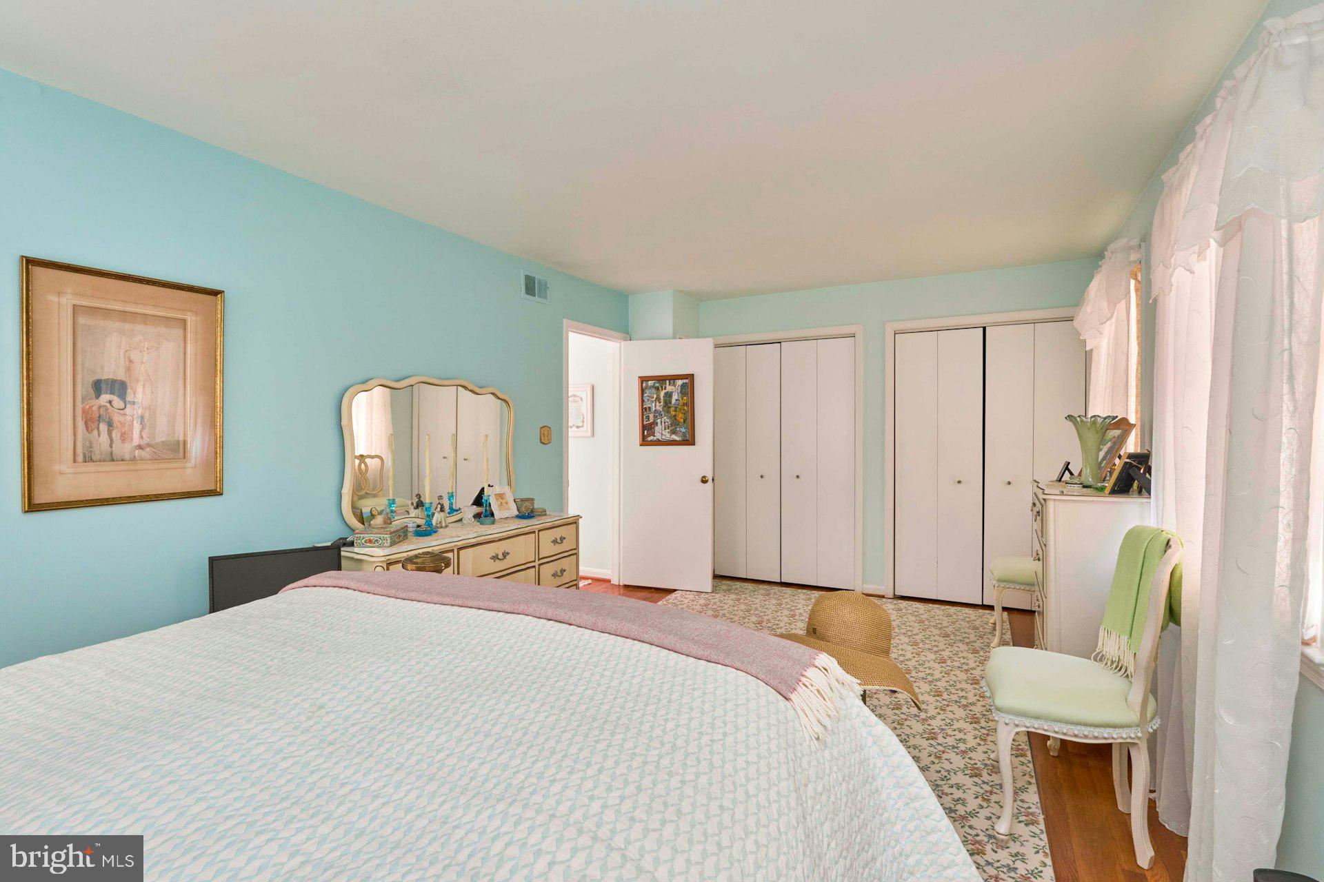 CHEVY CHASE - Residential