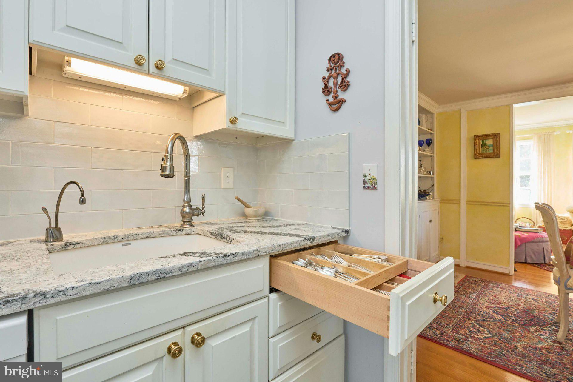 CHEVY CHASE - Residential