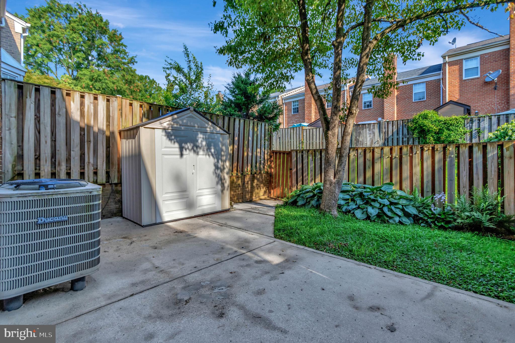 THE VILLAGE PARK - Residential