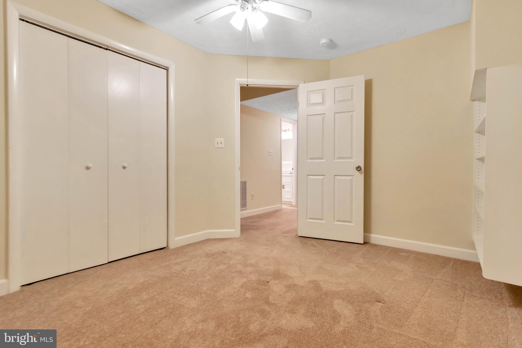 THE VILLAGE PARK - Residential