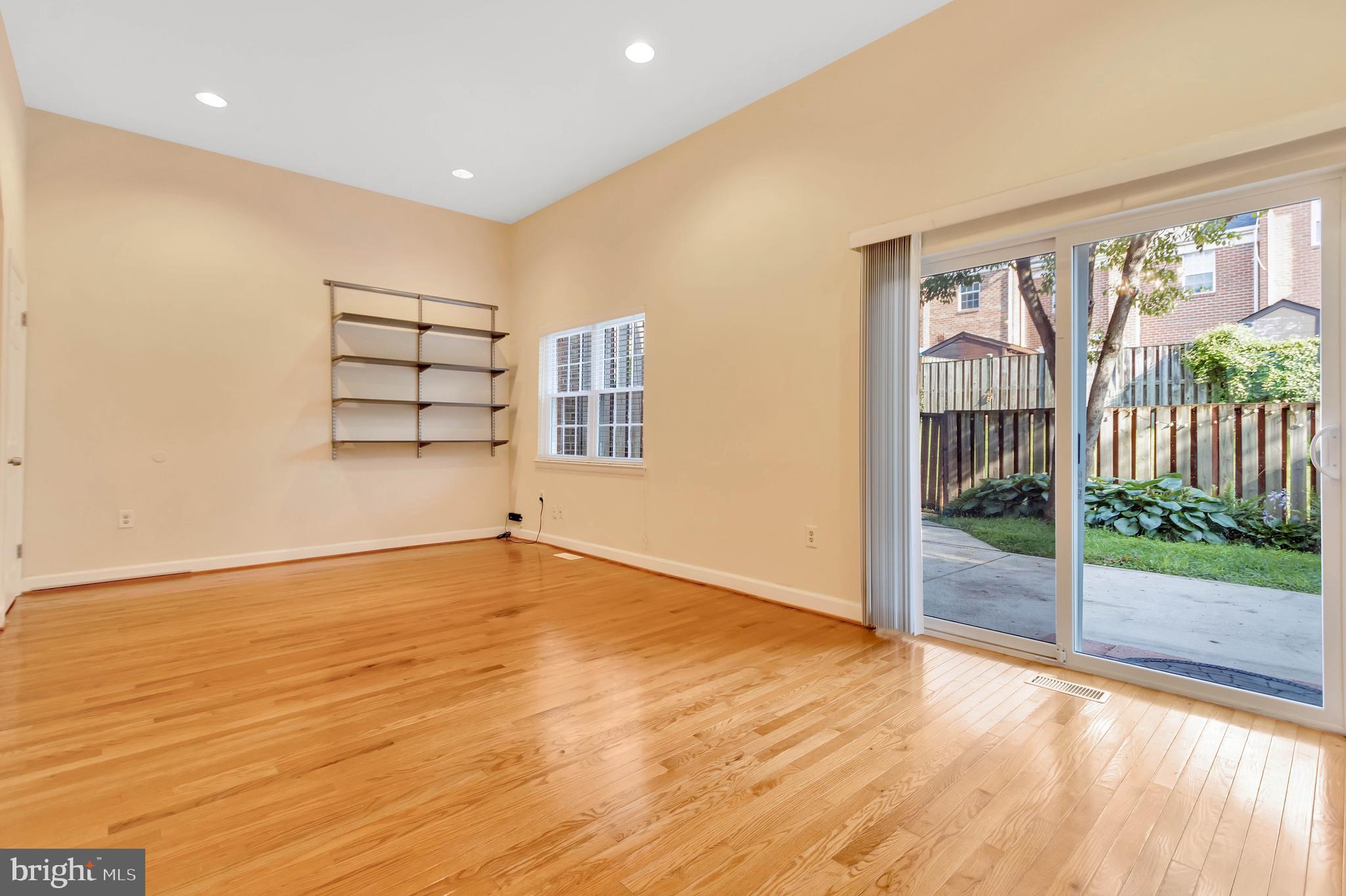 THE VILLAGE PARK - Residential