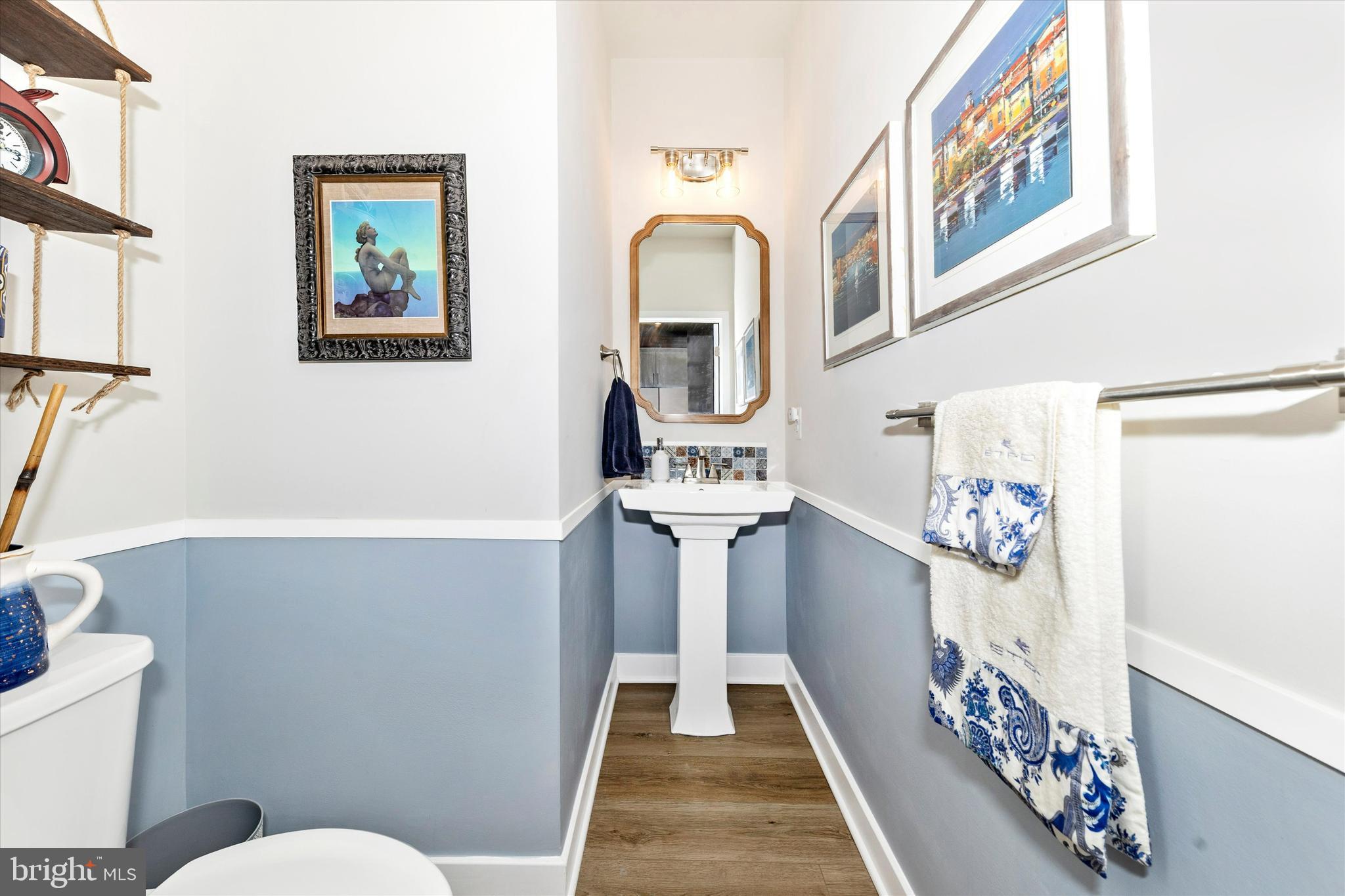 BELLE AIR TOWNHOMES - Residential