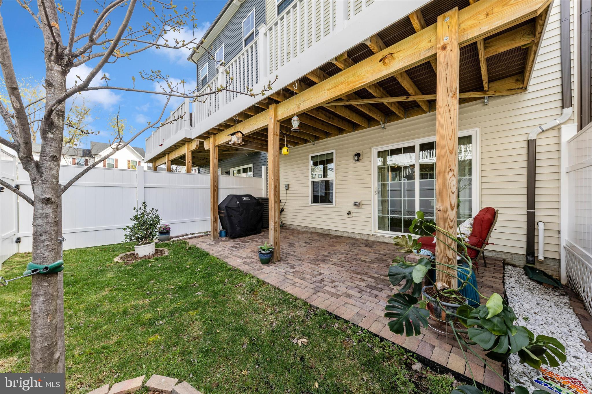 BELLE AIR TOWNHOMES - Residential