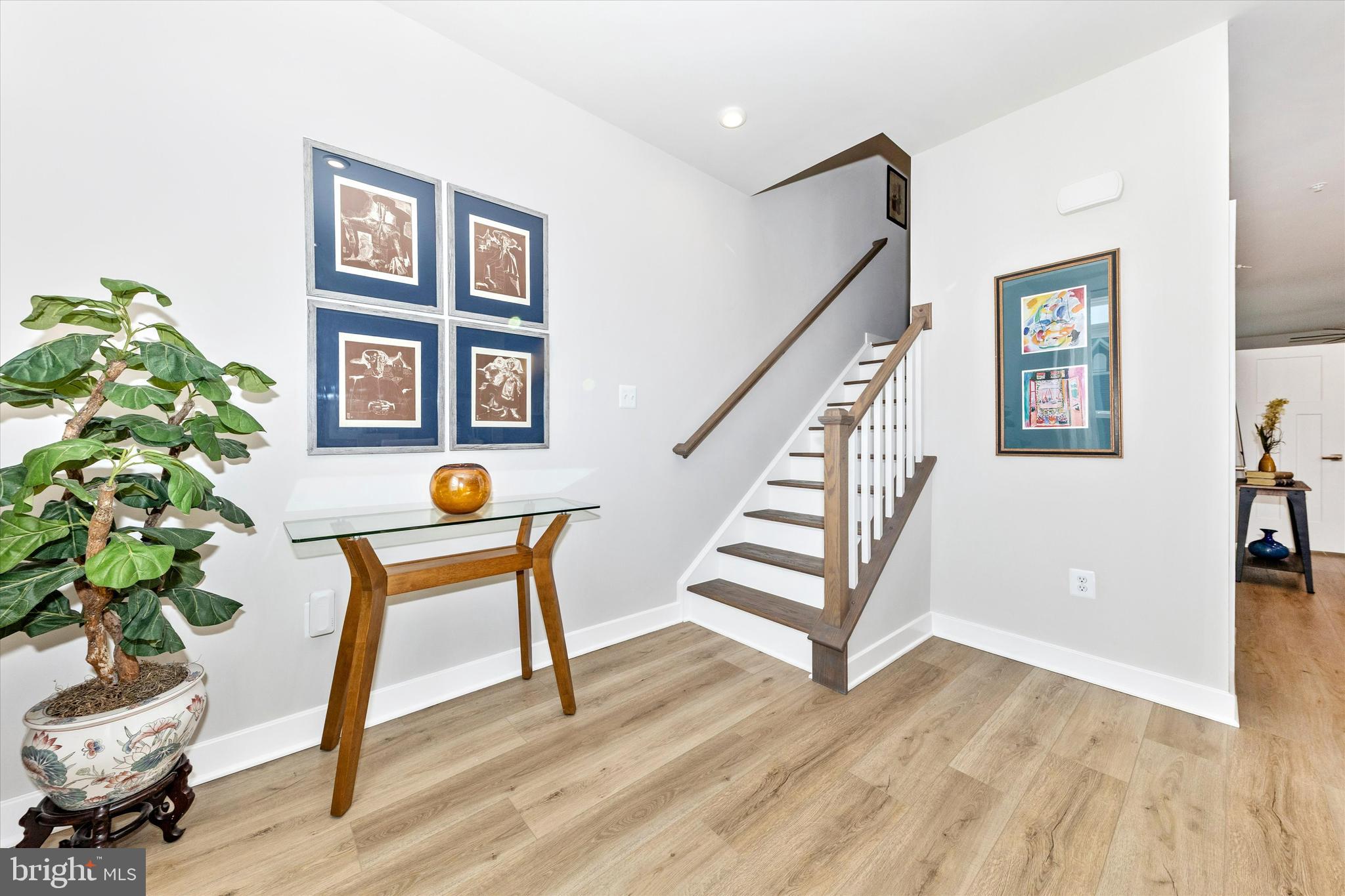 BELLE AIR TOWNHOMES - Residential