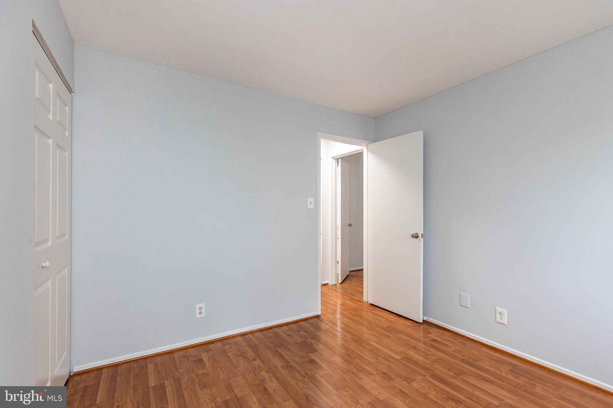 FARMINGDALE - Residential