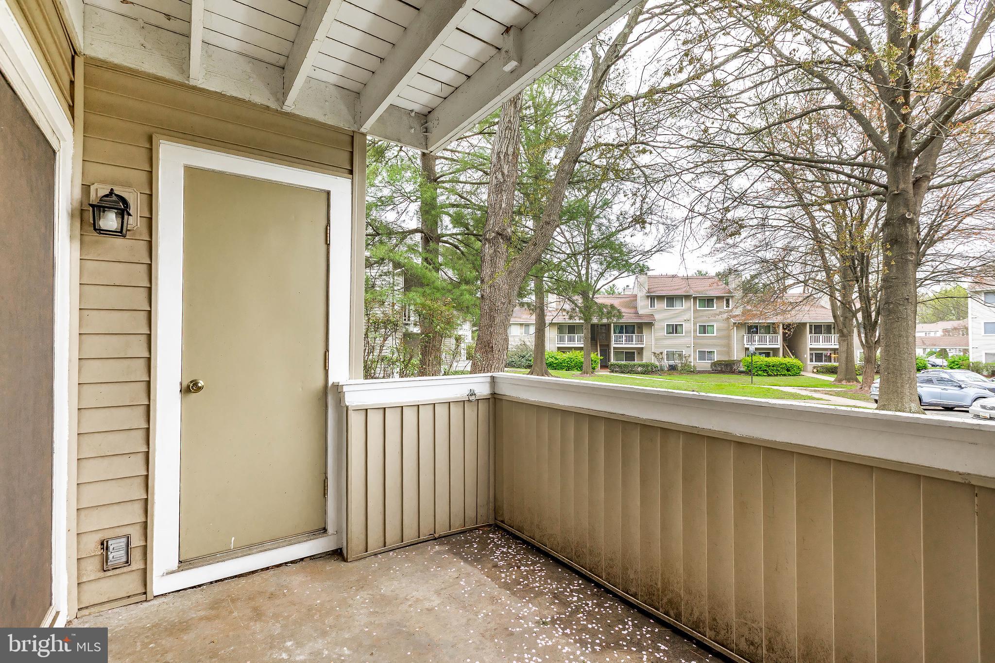 FARMINGDALE - Residential