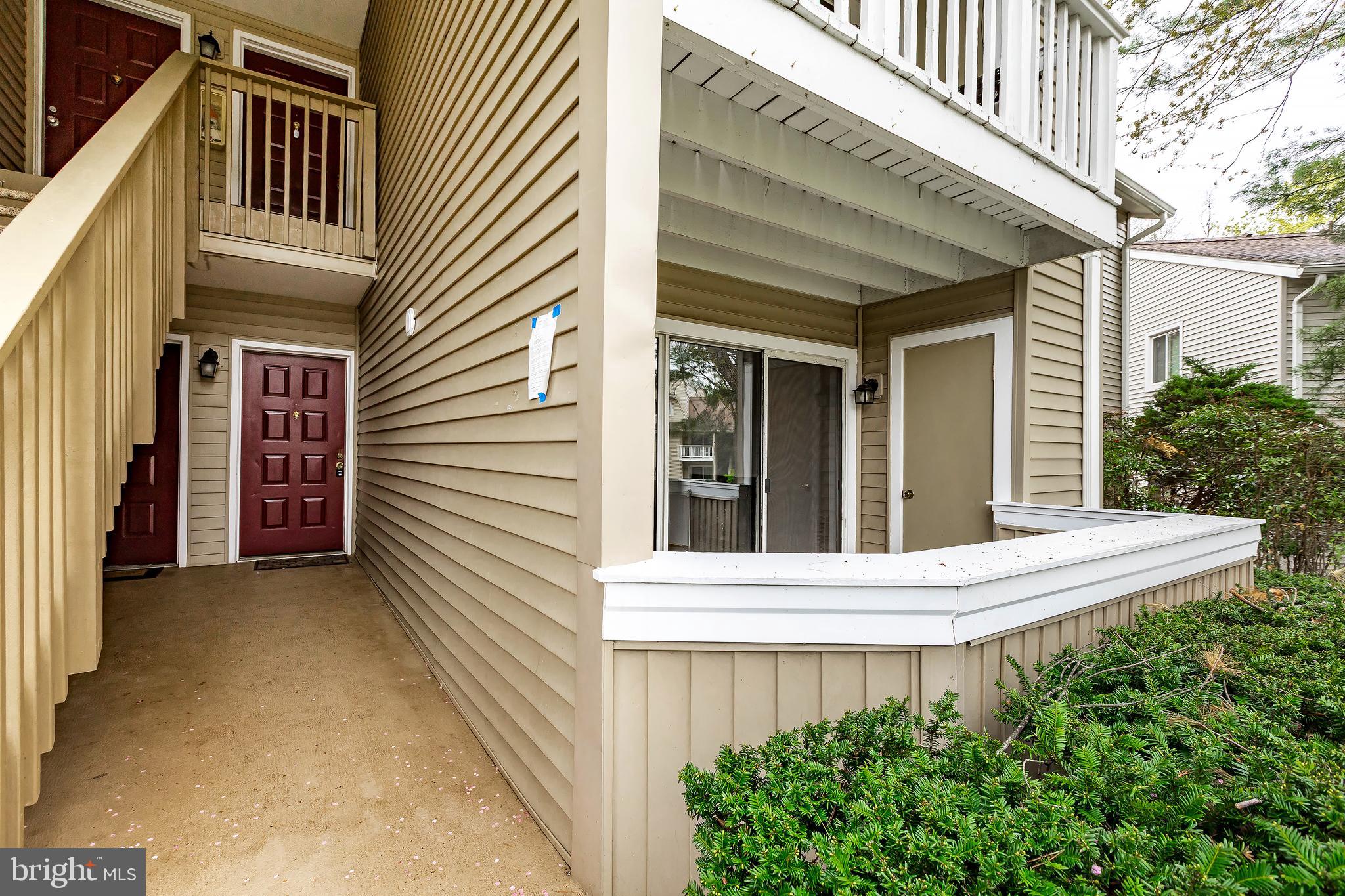 FARMINGDALE - Residential