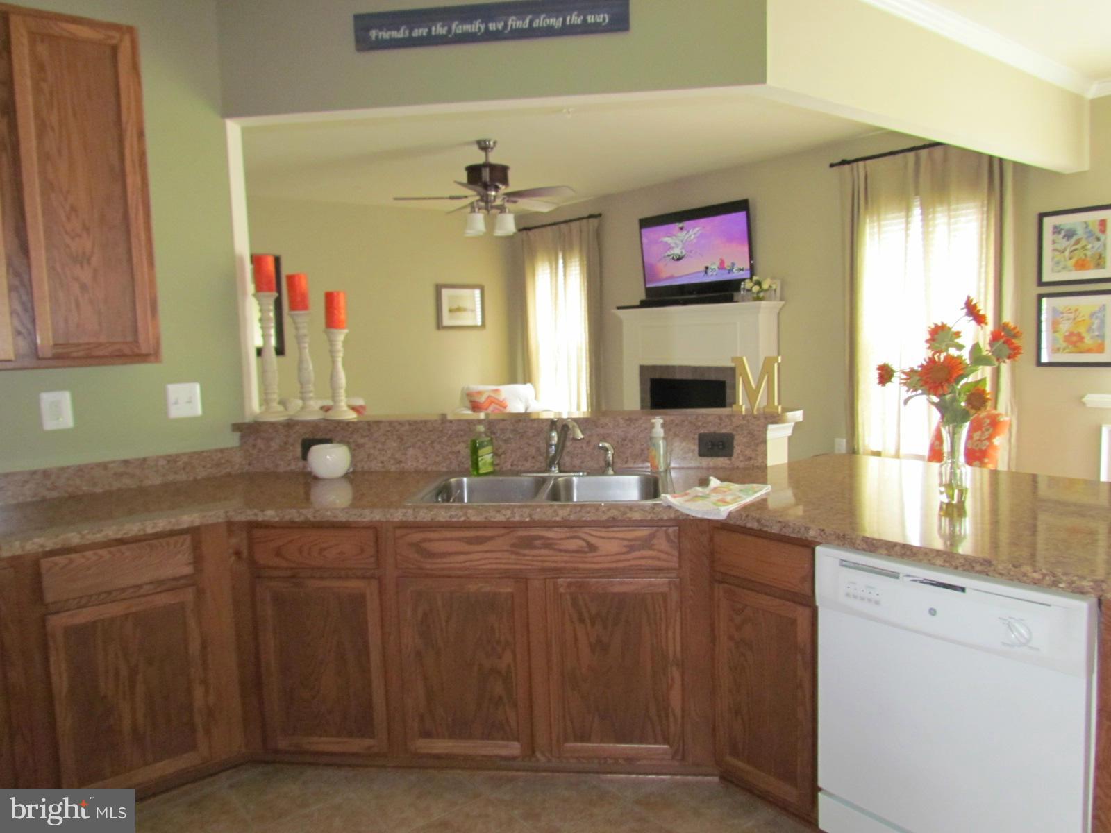 ELIZABETH HILLS PHASE 1 - Residential Lease