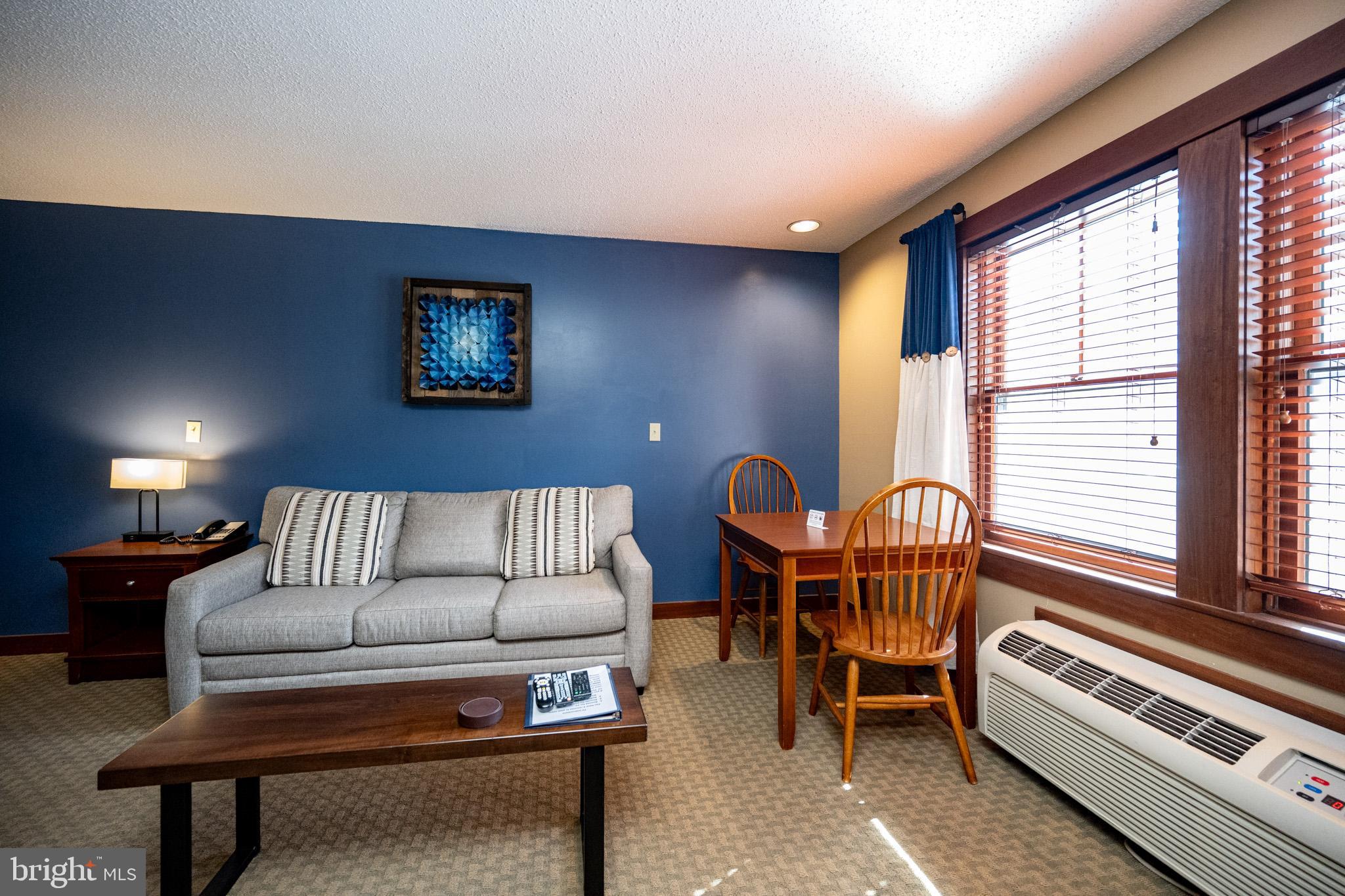 SILVER TREE SUITES - Residential